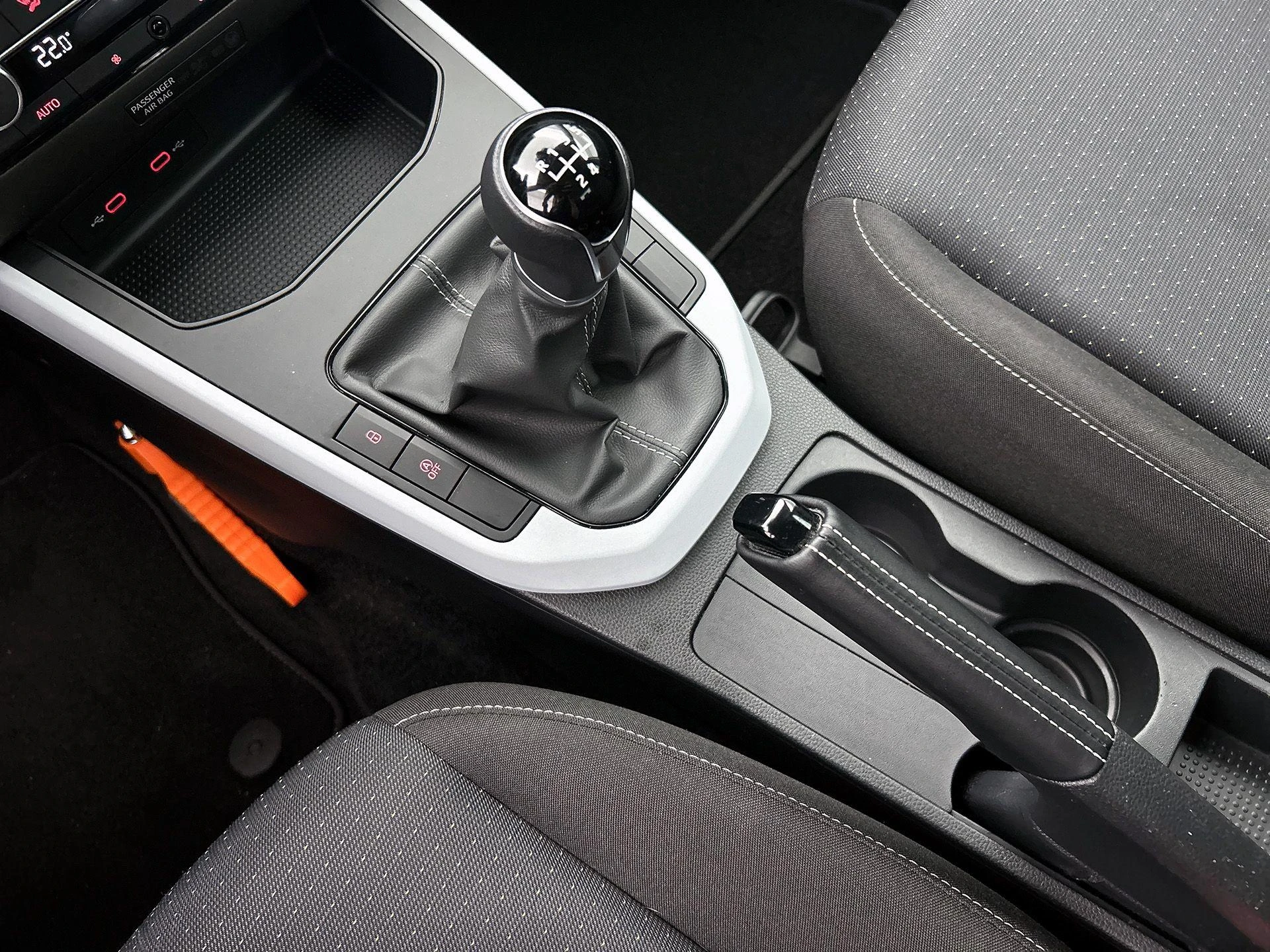 SEAT-Arona-image-21