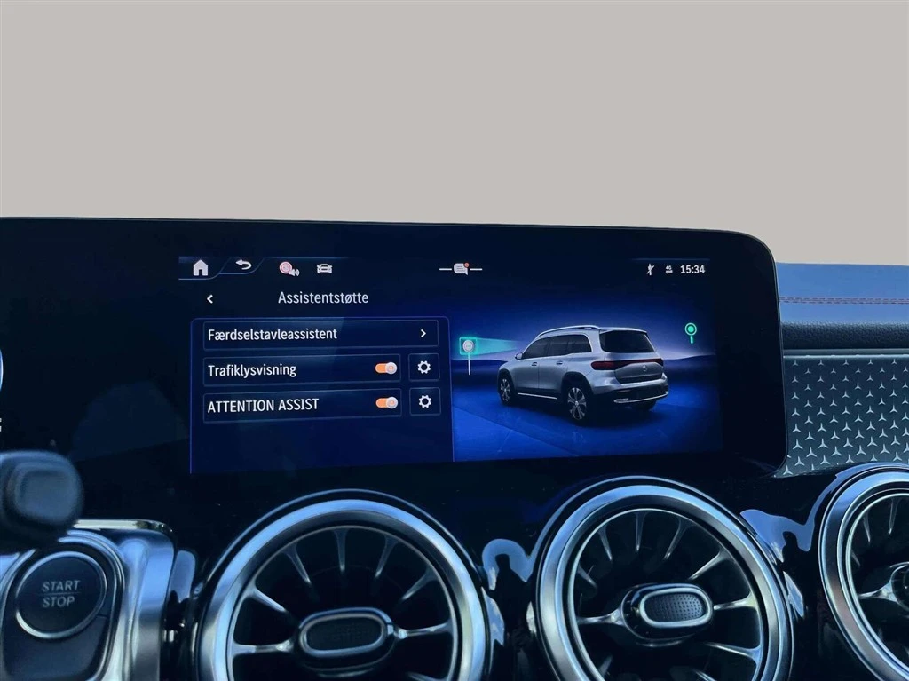 Mercedes-Benz-EQB-image-17