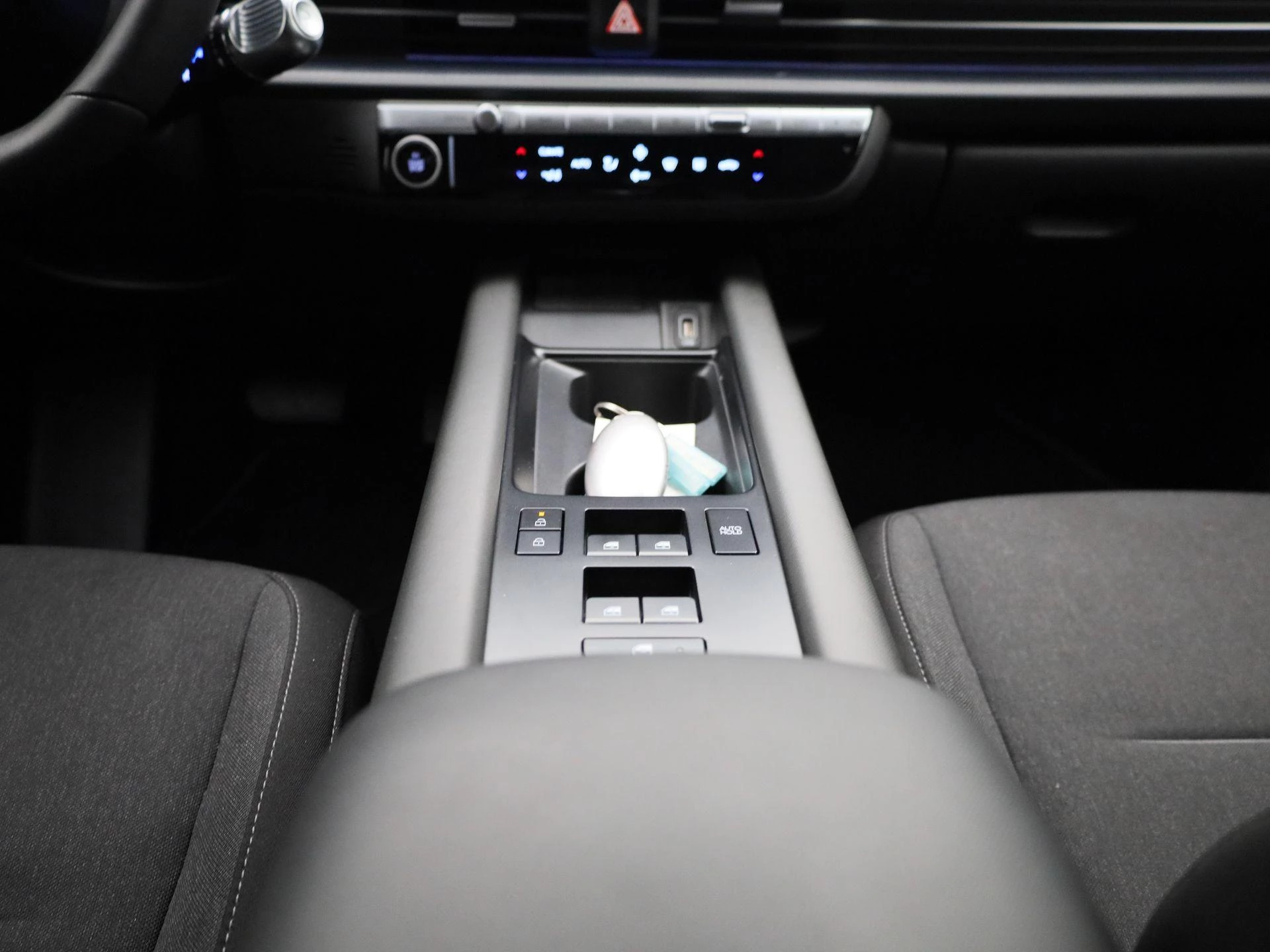 Hyundai-IONIQ 6-image-9