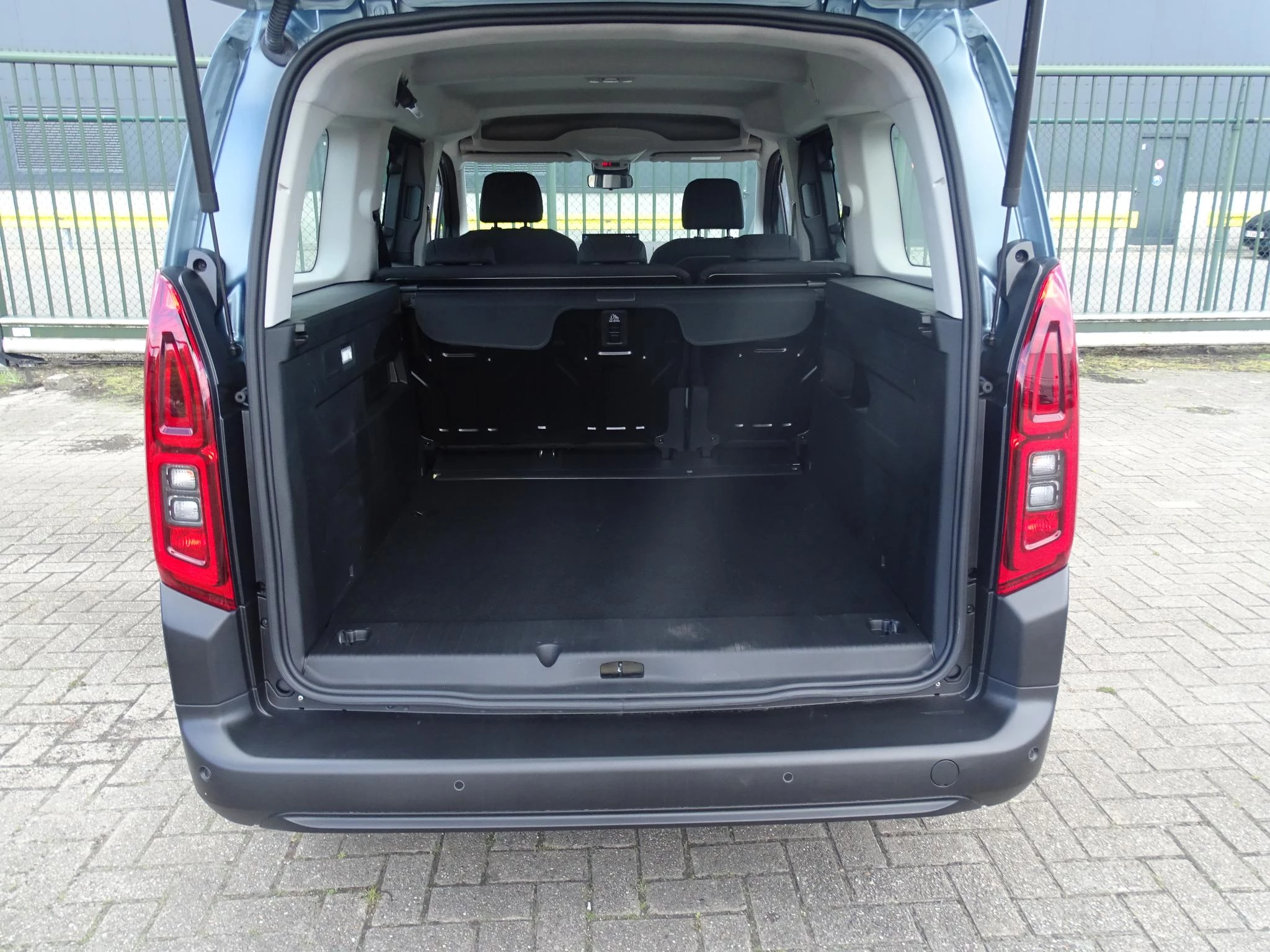 Citroën Berlingo MPV XL 1.5 BlueHDi 100 S&S BVM6 PLUS