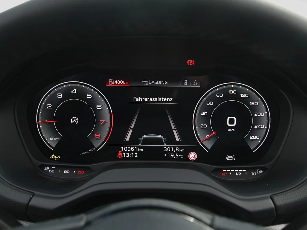 Audi Q2 30 TFSI S line AHK GRA Kamera PDC+ GWF