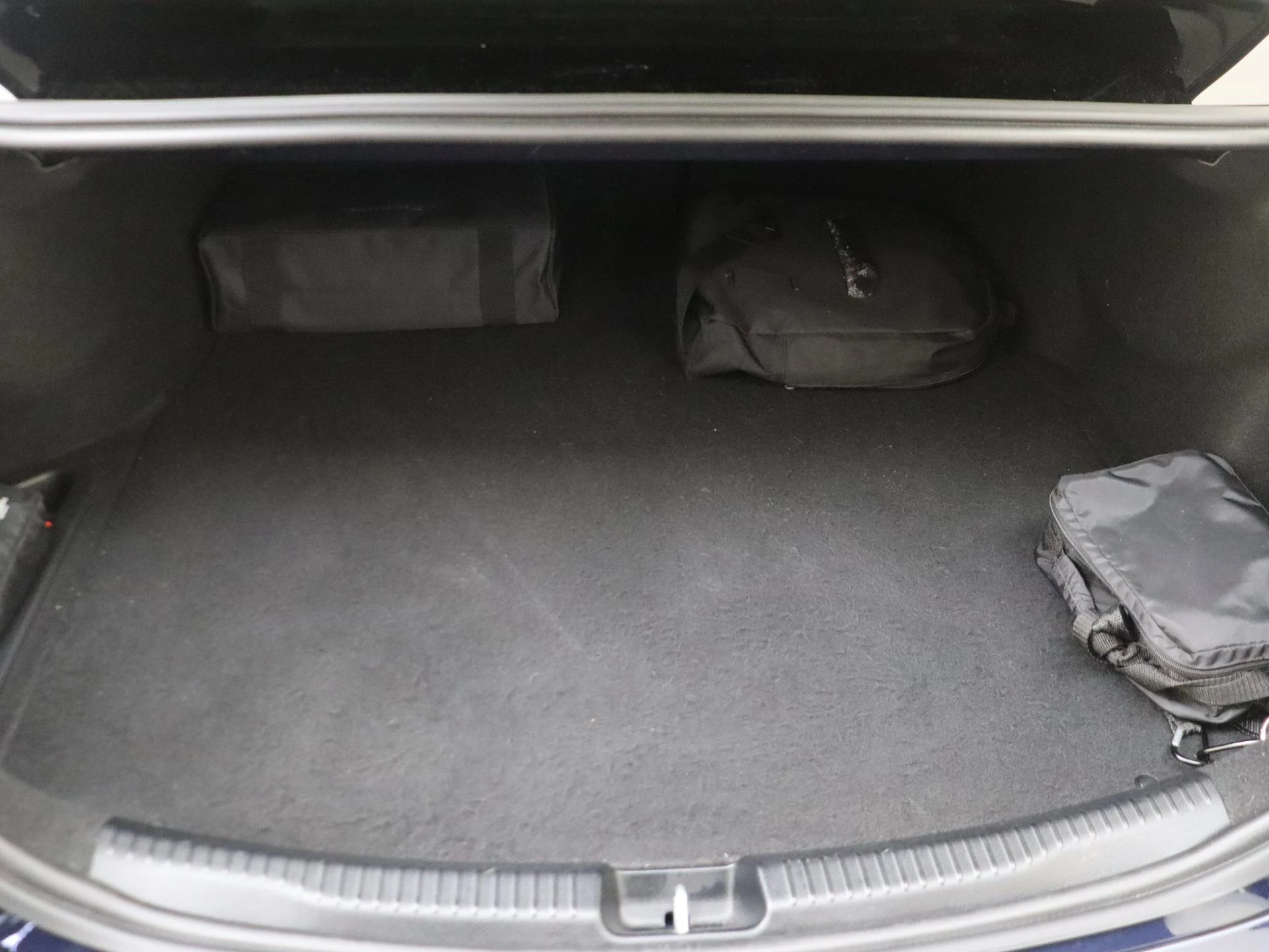 Mercedes-Benz C-Klasse 300 e AMG Line
