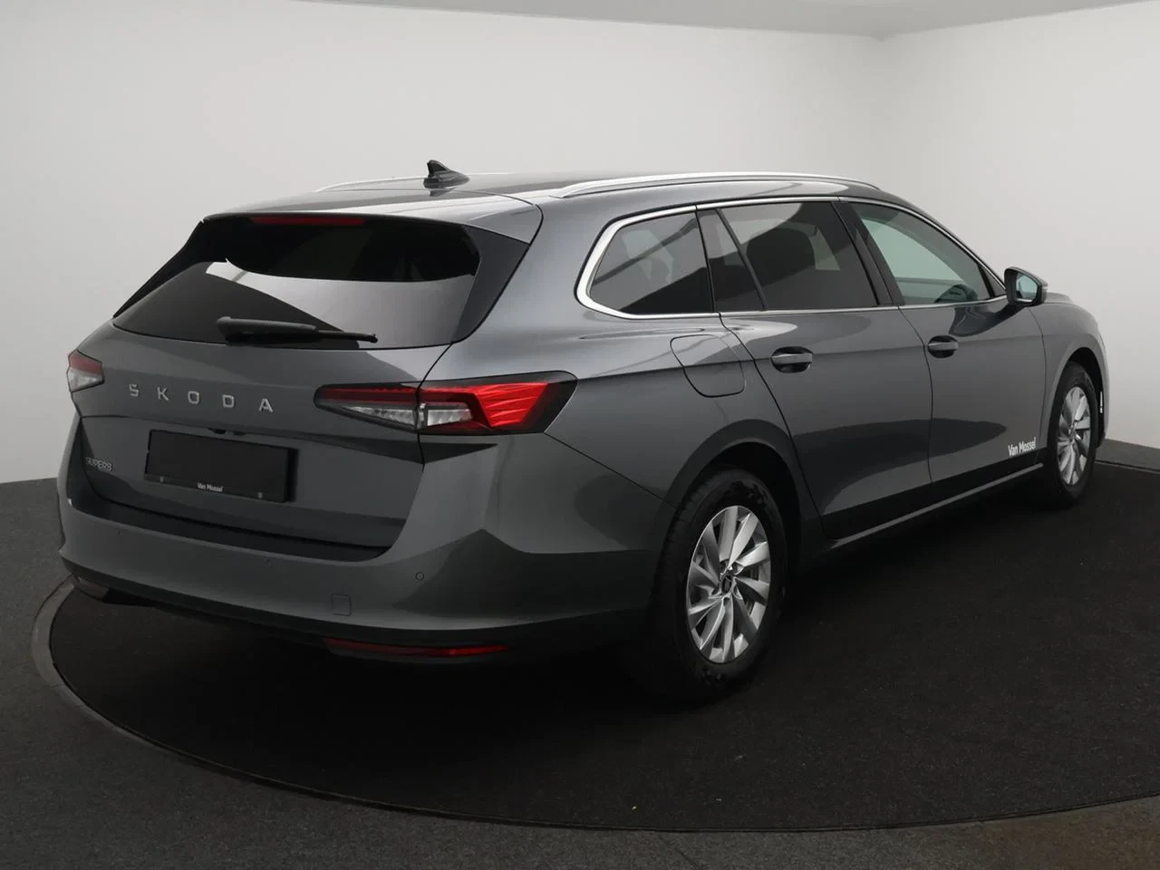 Škoda Superb Combi 1.5 TSI ACT MHEV Family DSG *DEMO*