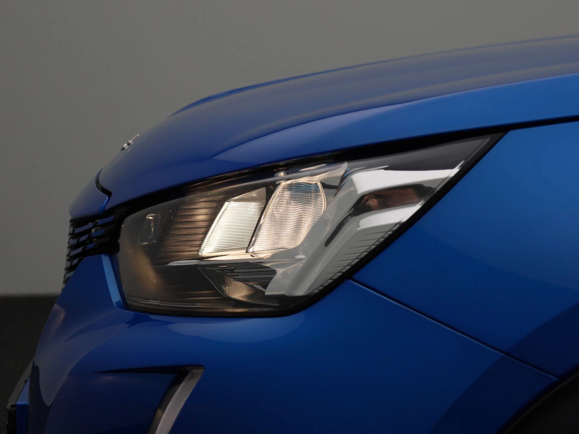 Peugeot-e-2008-image-14