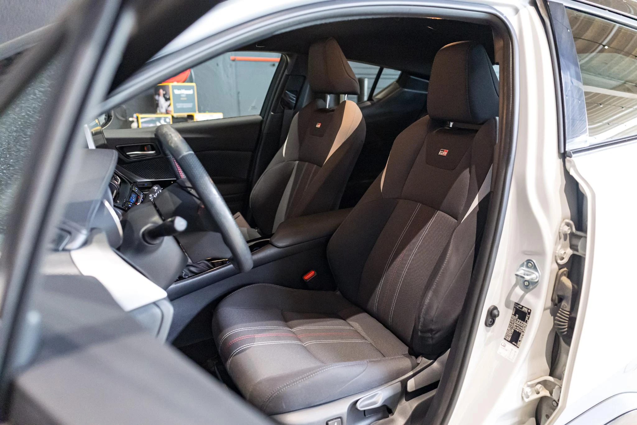 Toyota-C-HR-image-29
