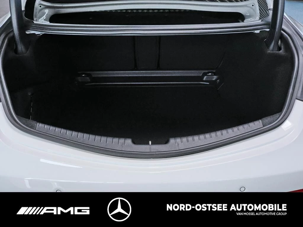 Mercedes-Benz CLE 200 AMG NIGHT PANO DIGITAL-LIGHT BURMESTER AMG Line