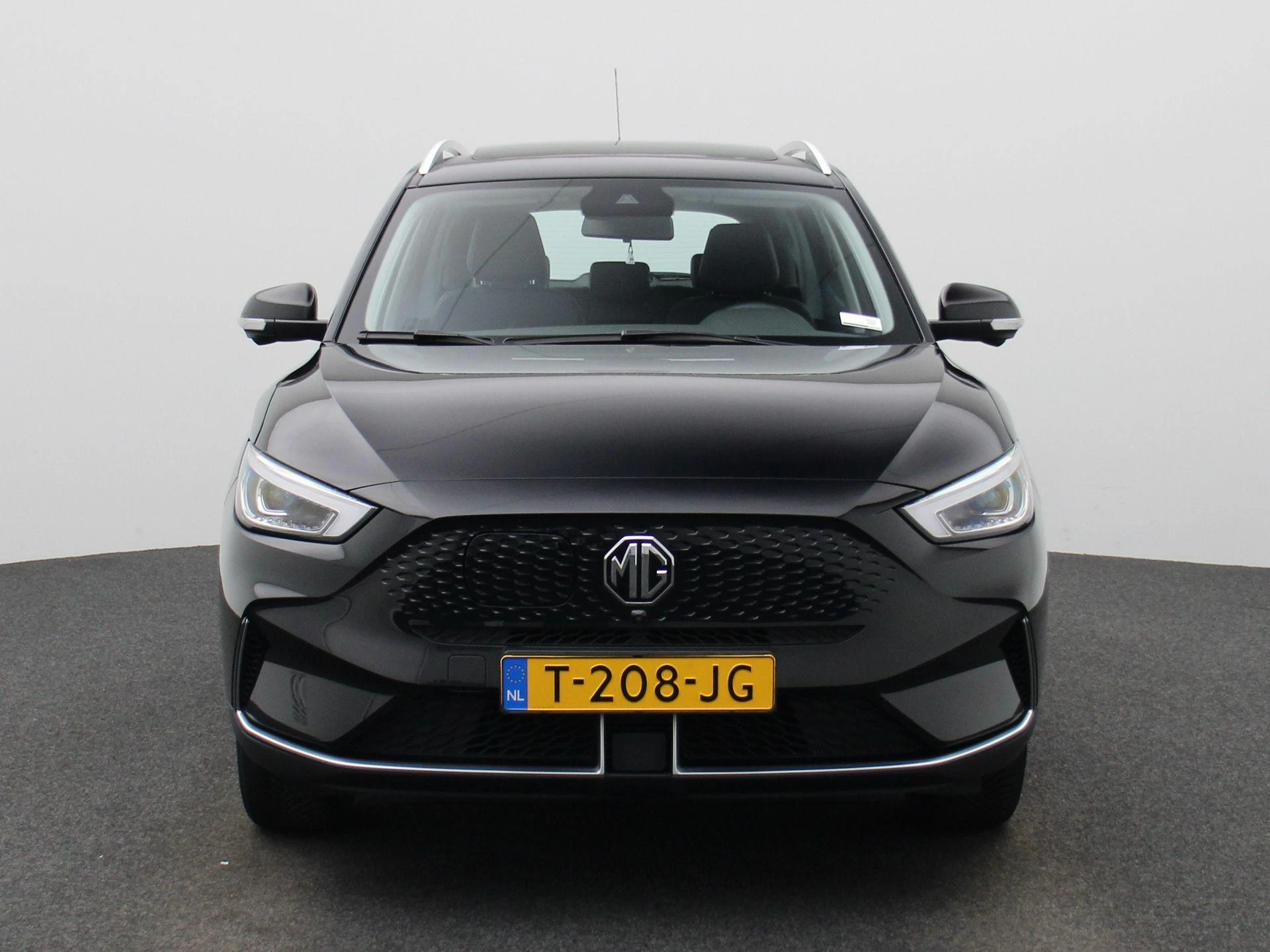 MG-ZS EV-image-2