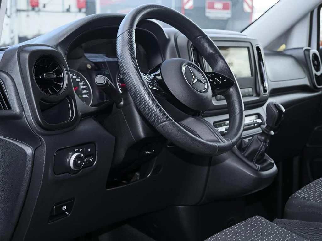 Mercedes-Benz-Vito 116-image-8
