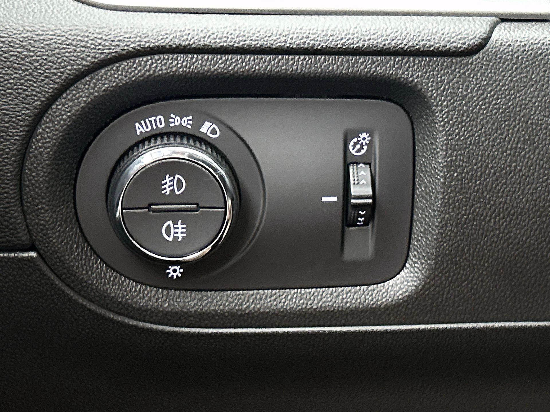 Opel Grandland 1.6 Turbo Plug-In Hybrid Business Elegance