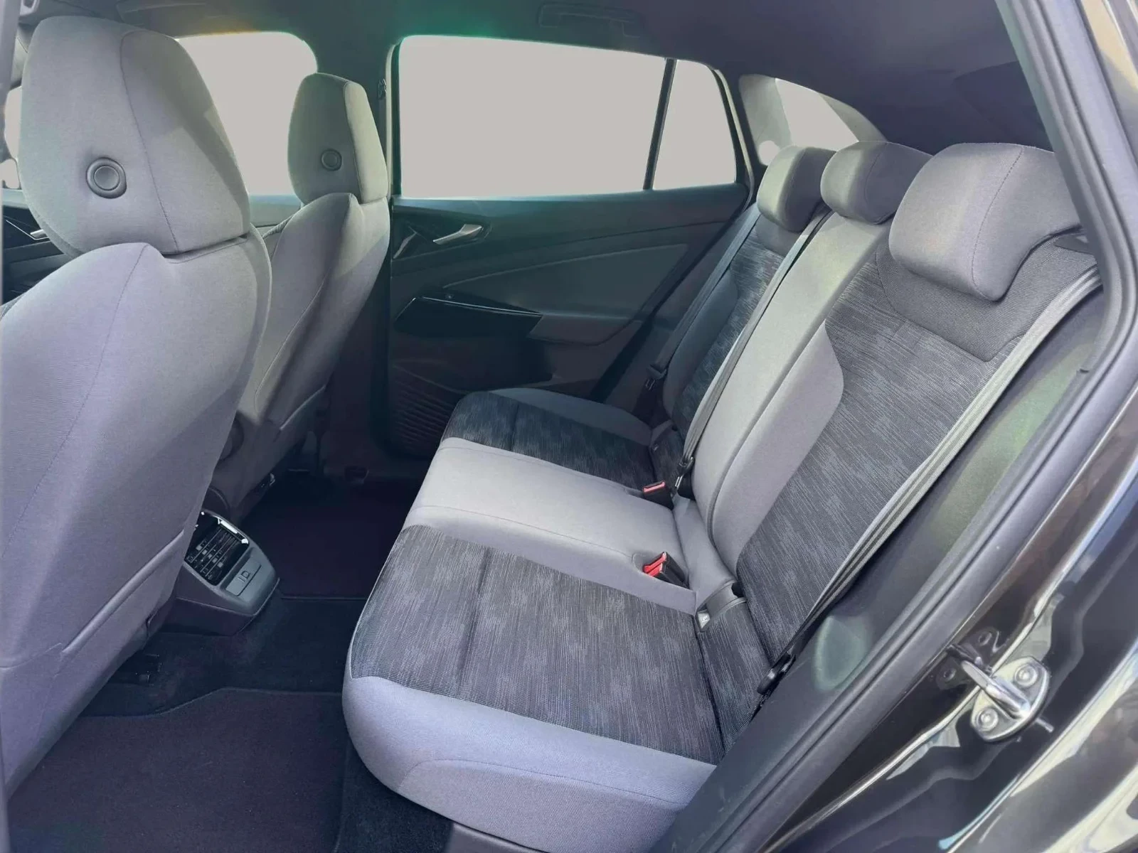 Volkswagen-ID.4-image-9