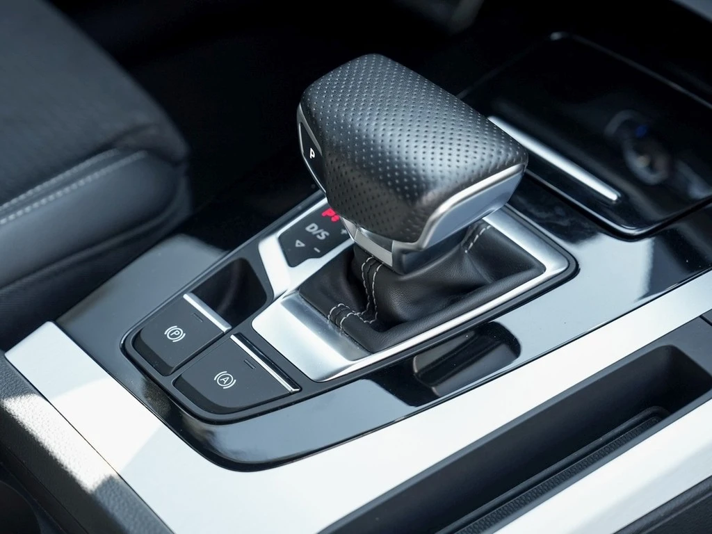 Audi Q5 40 TDI quattro S line S-tronic Navi AHK