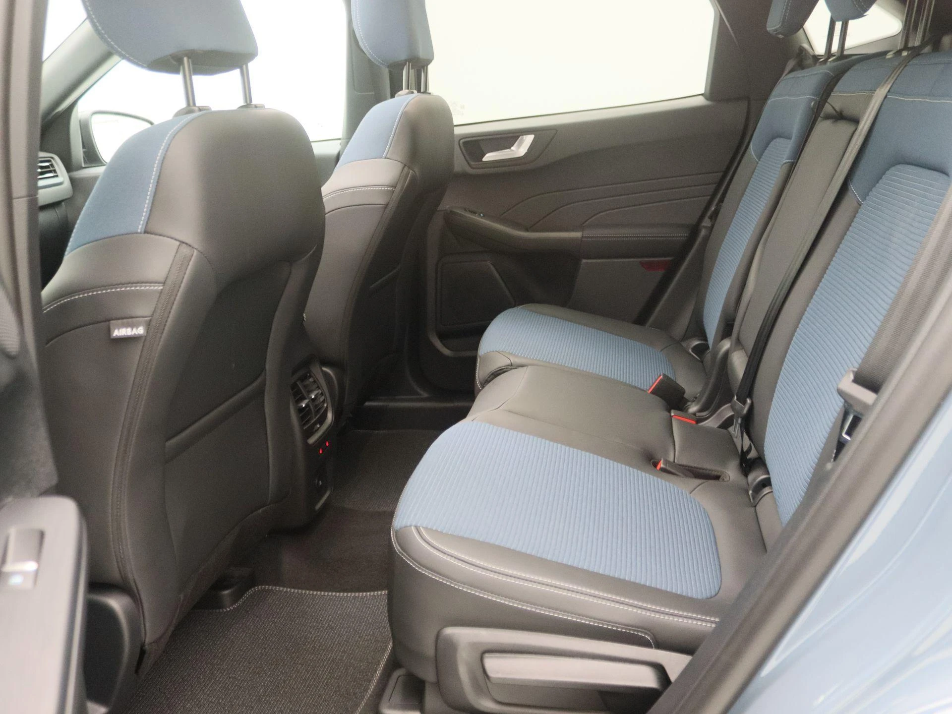 Ford-Kuga-image-13