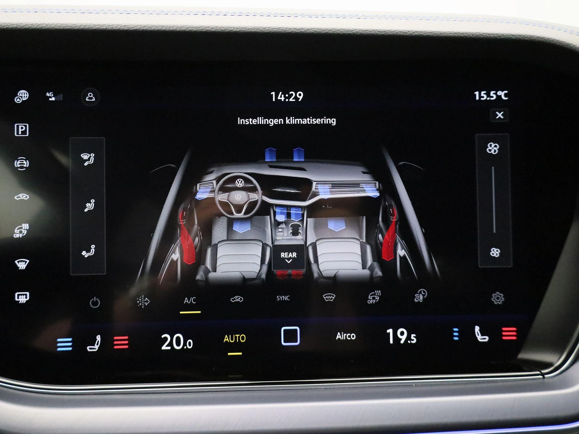 Volkswagen-Touareg-image-36