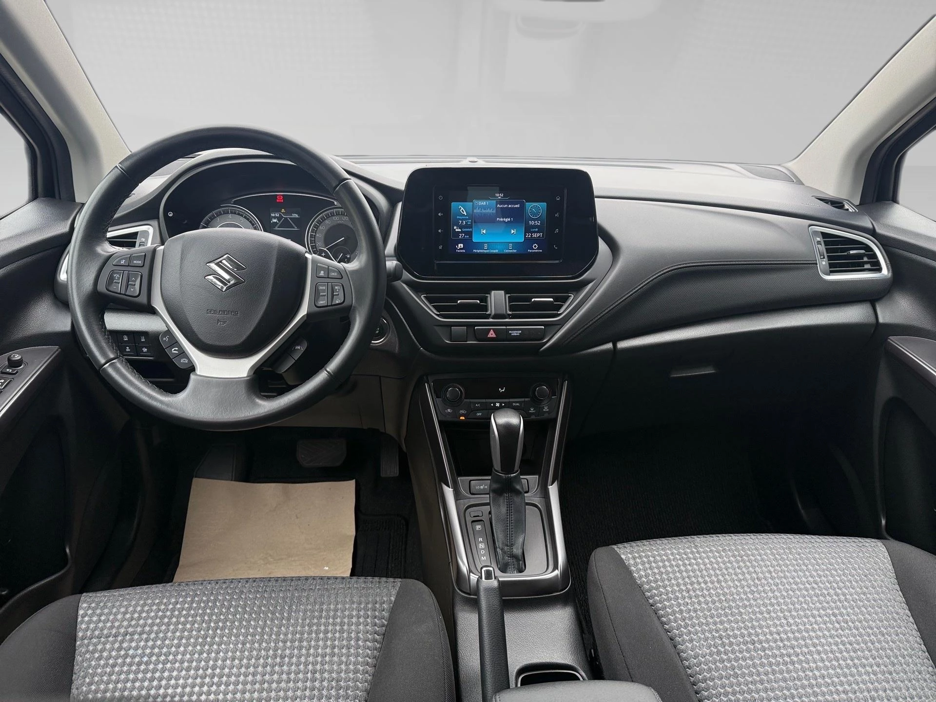 Suzuki-S-Cross-image-4
