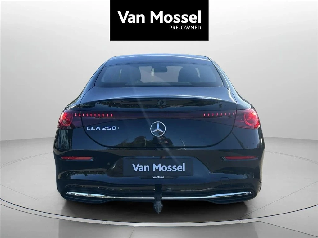 Mercedes-Benz-CLA-image-5