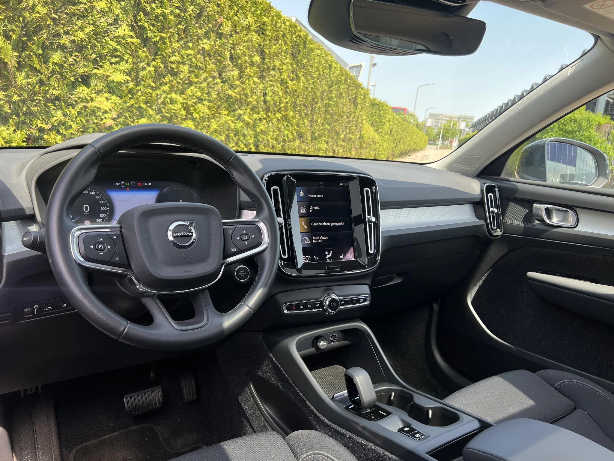 Volvo-XC40-image-28