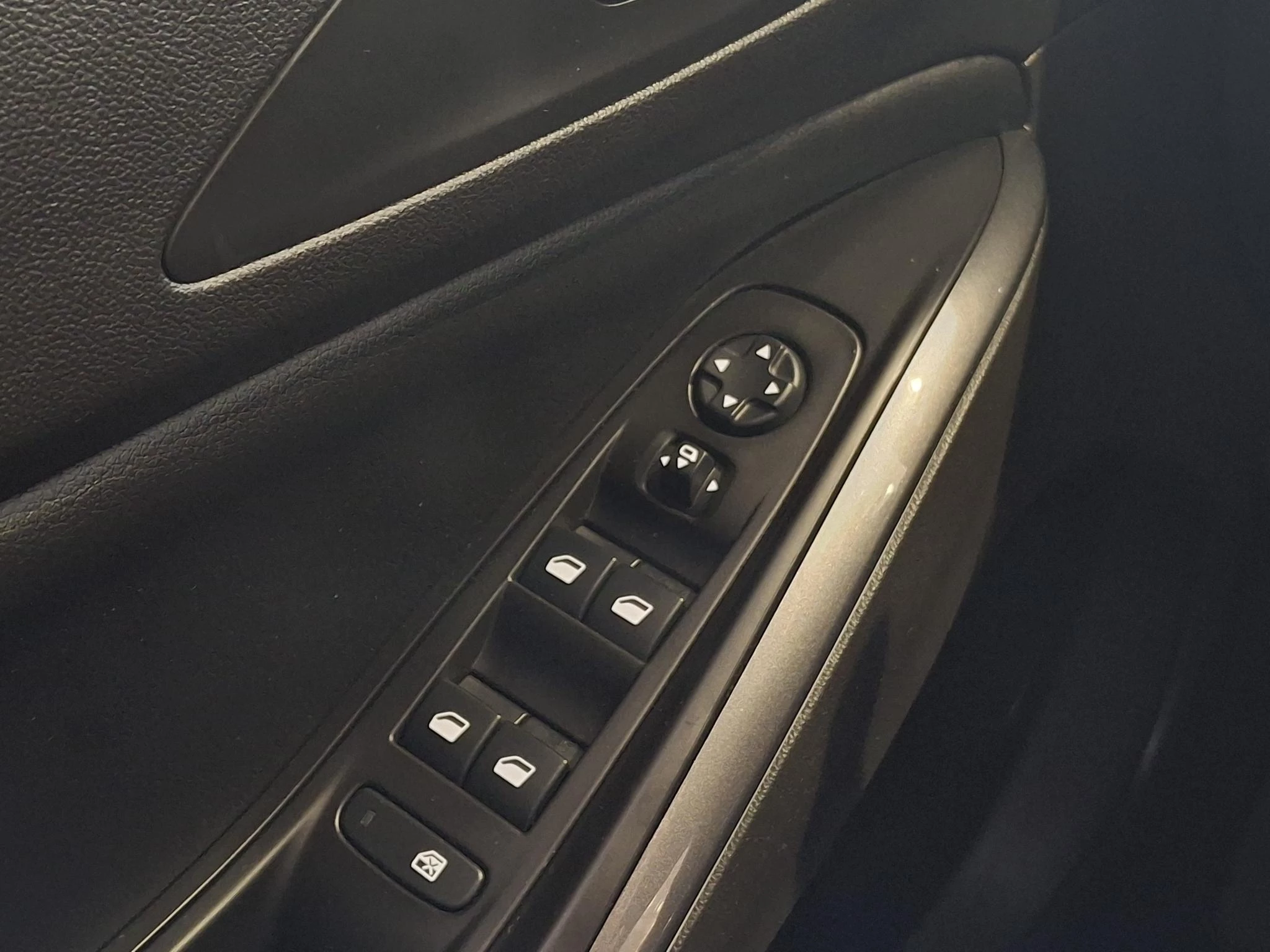 Opel-Grandland X-image-28