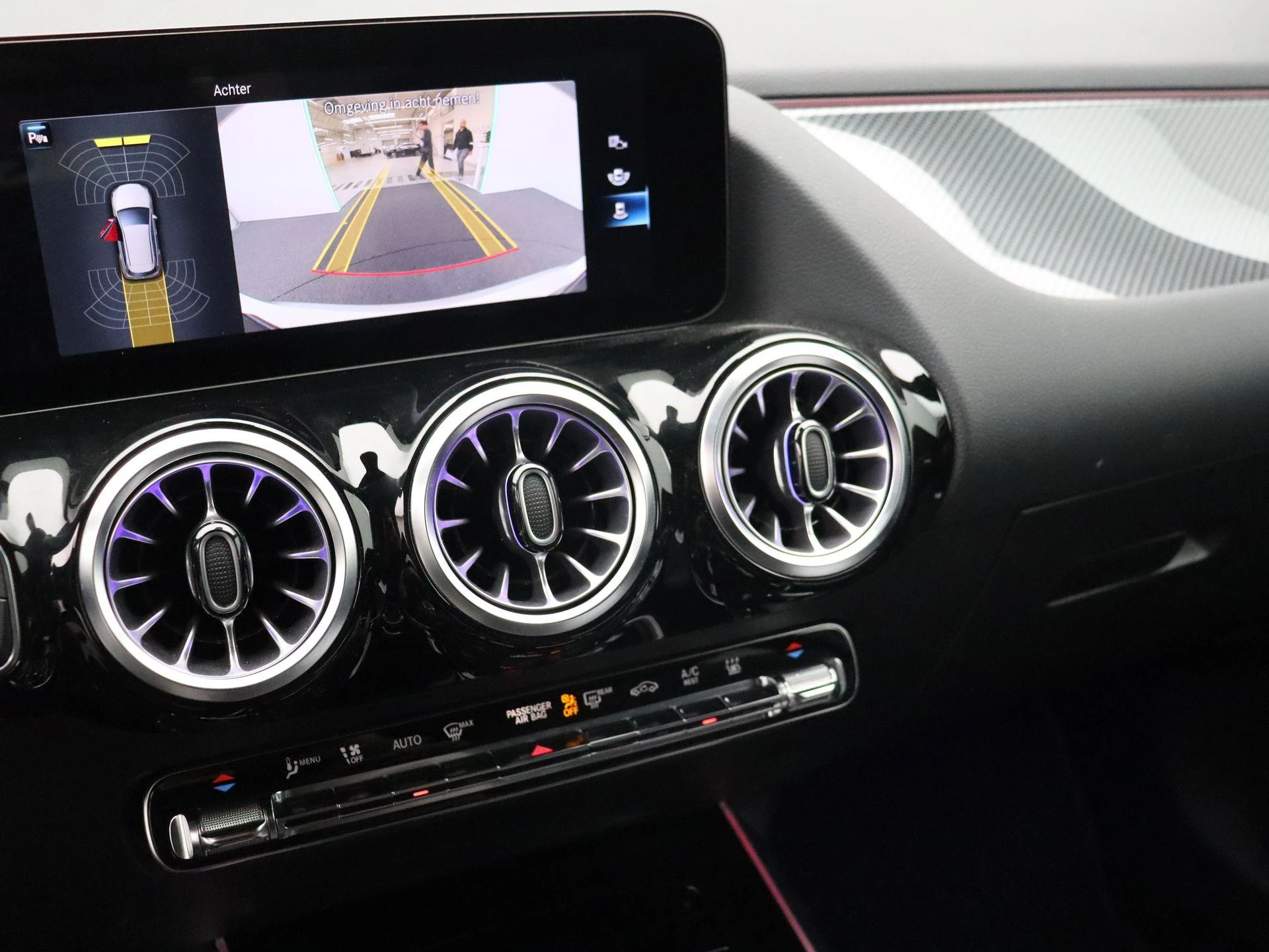 Mercedes-Benz B-Klasse 250 e + AMG LINE + LED + CAMERA +