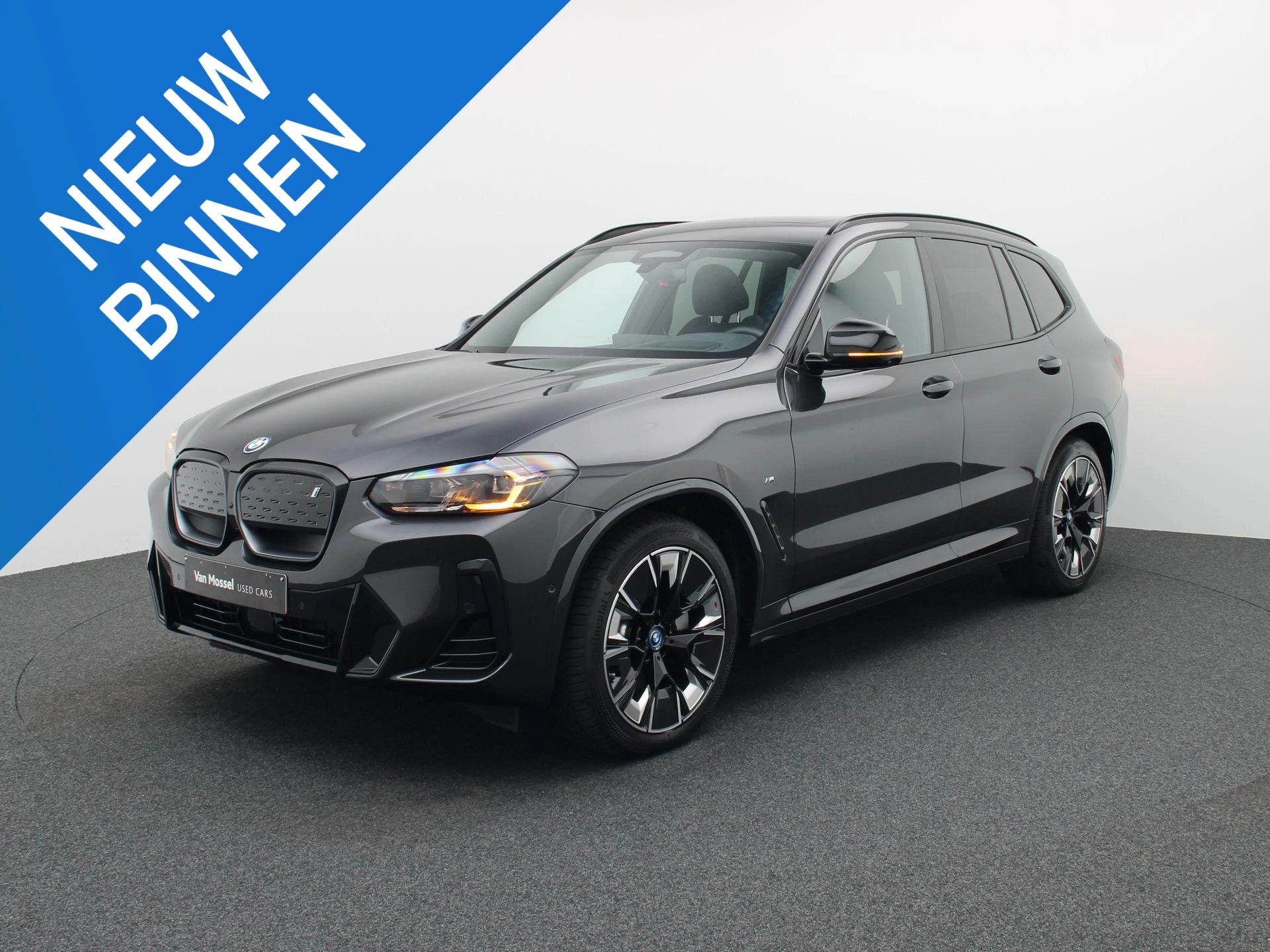BMW-iX3-image-0