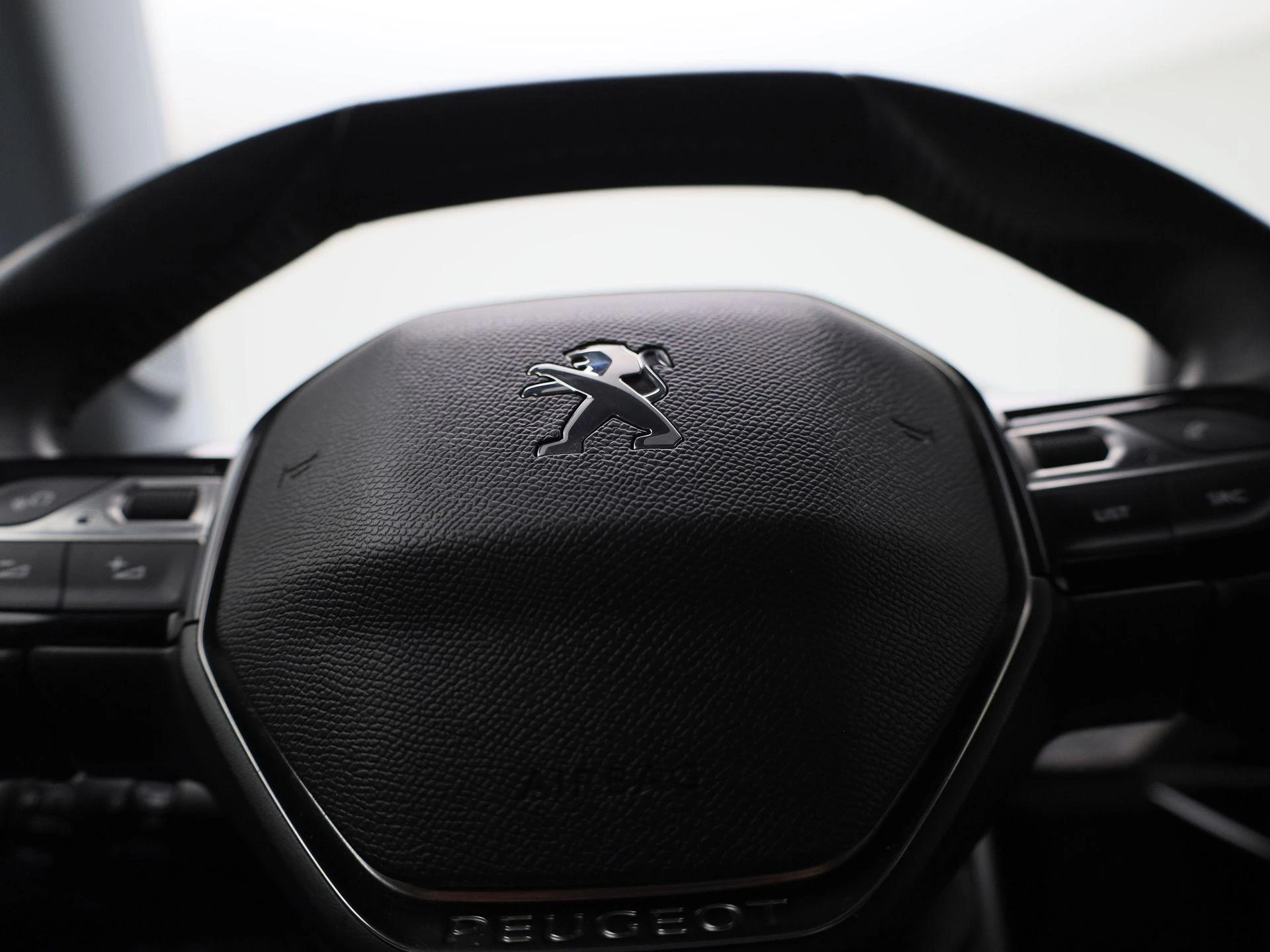 Peugeot-2008-image-26