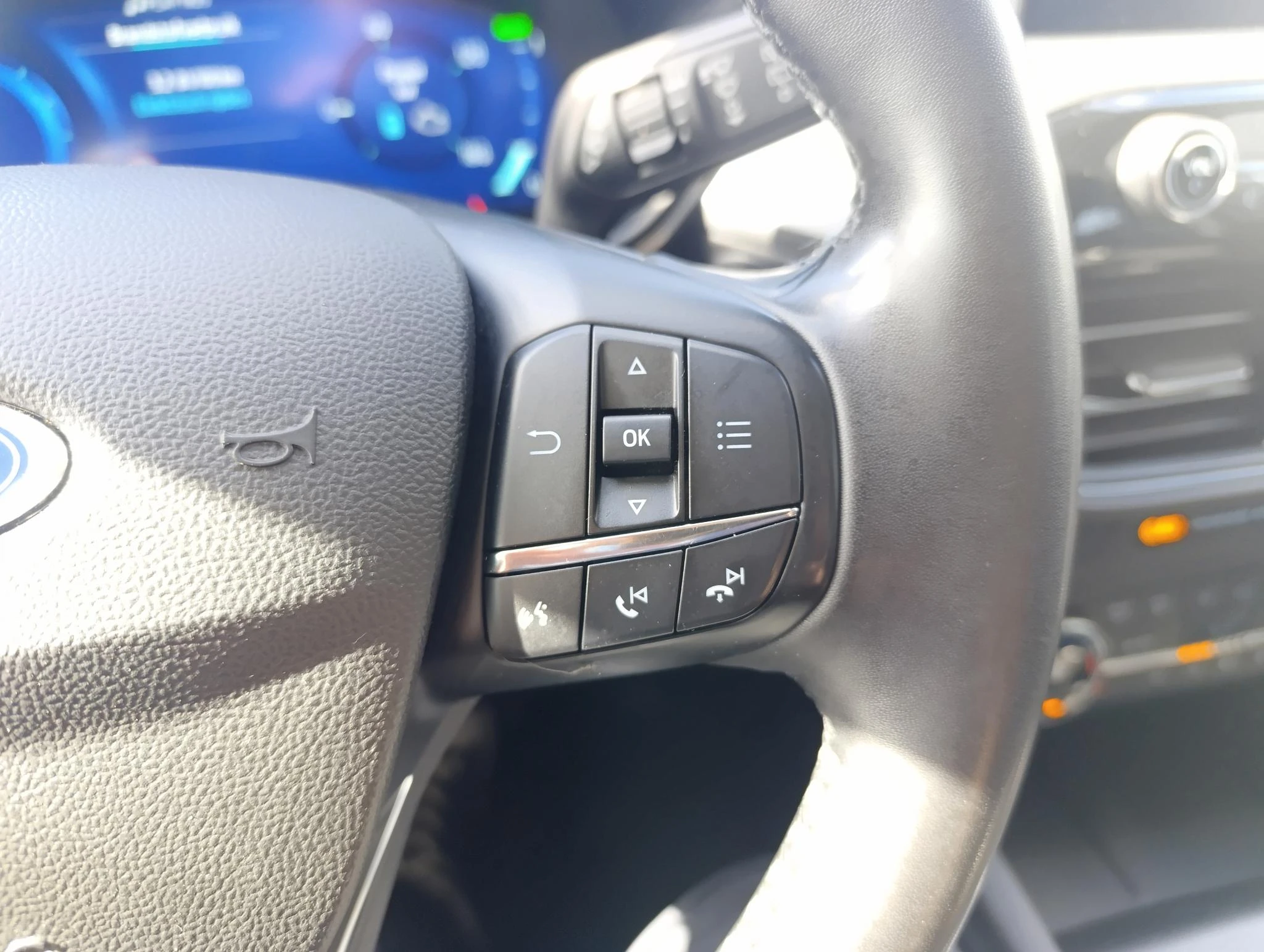 Ford-Kuga-image-22