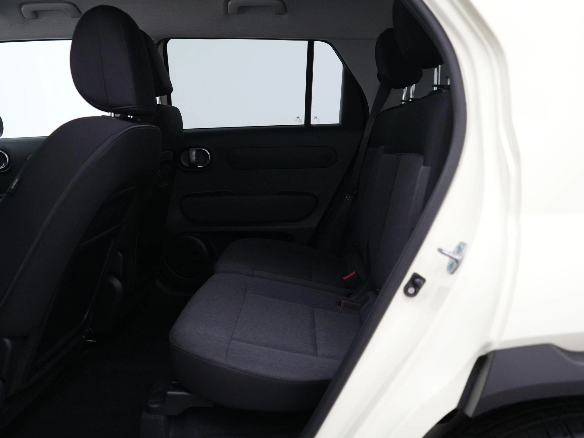Hyundai-Inster-image-36