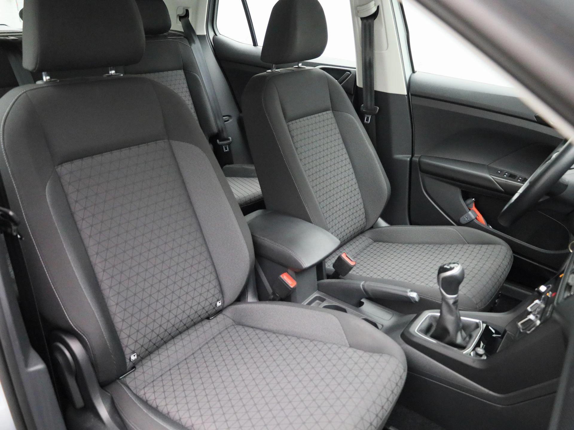 Volkswagen-T-Cross-image-30