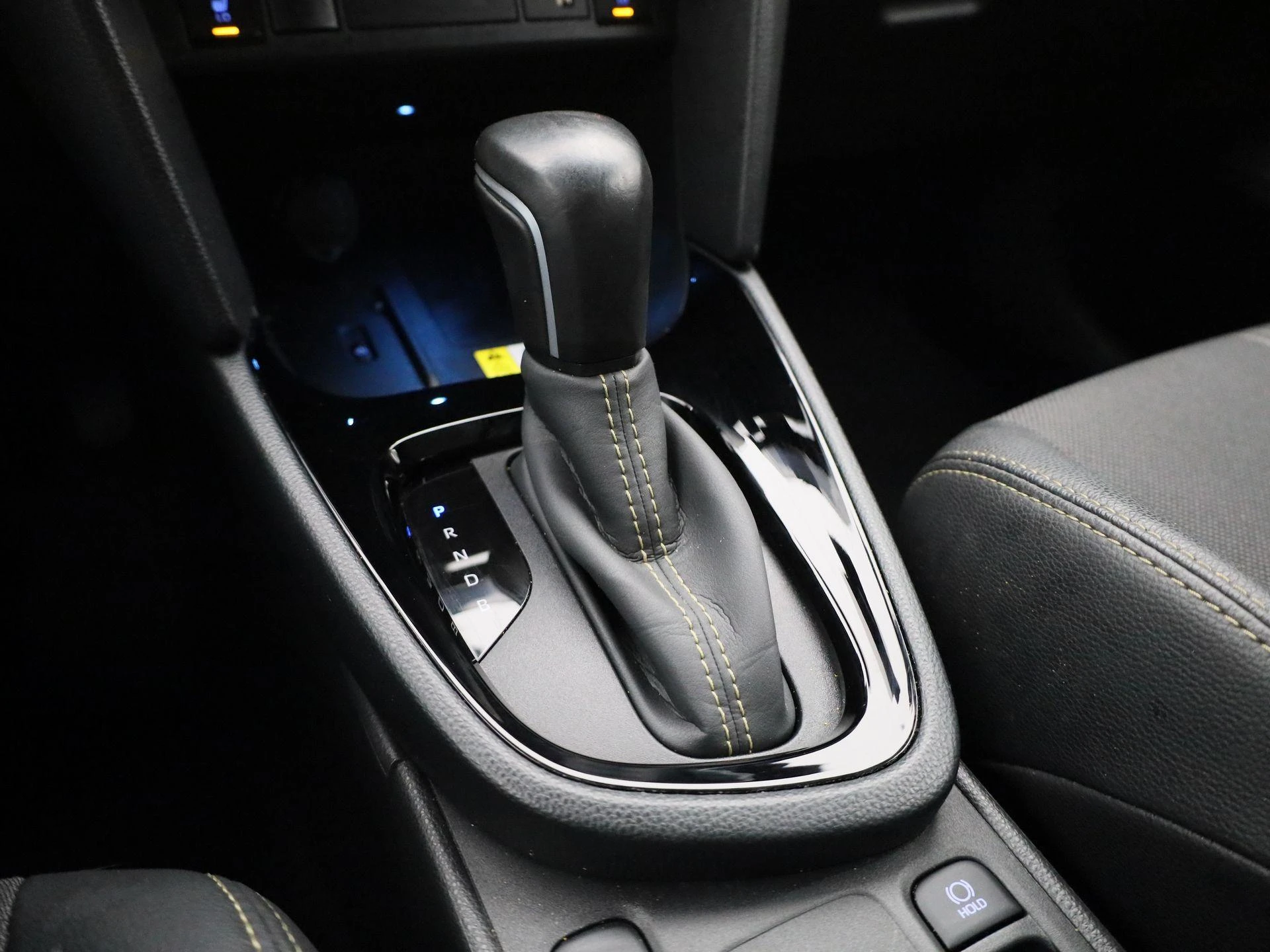 Toyota-Yaris Cross-image-25