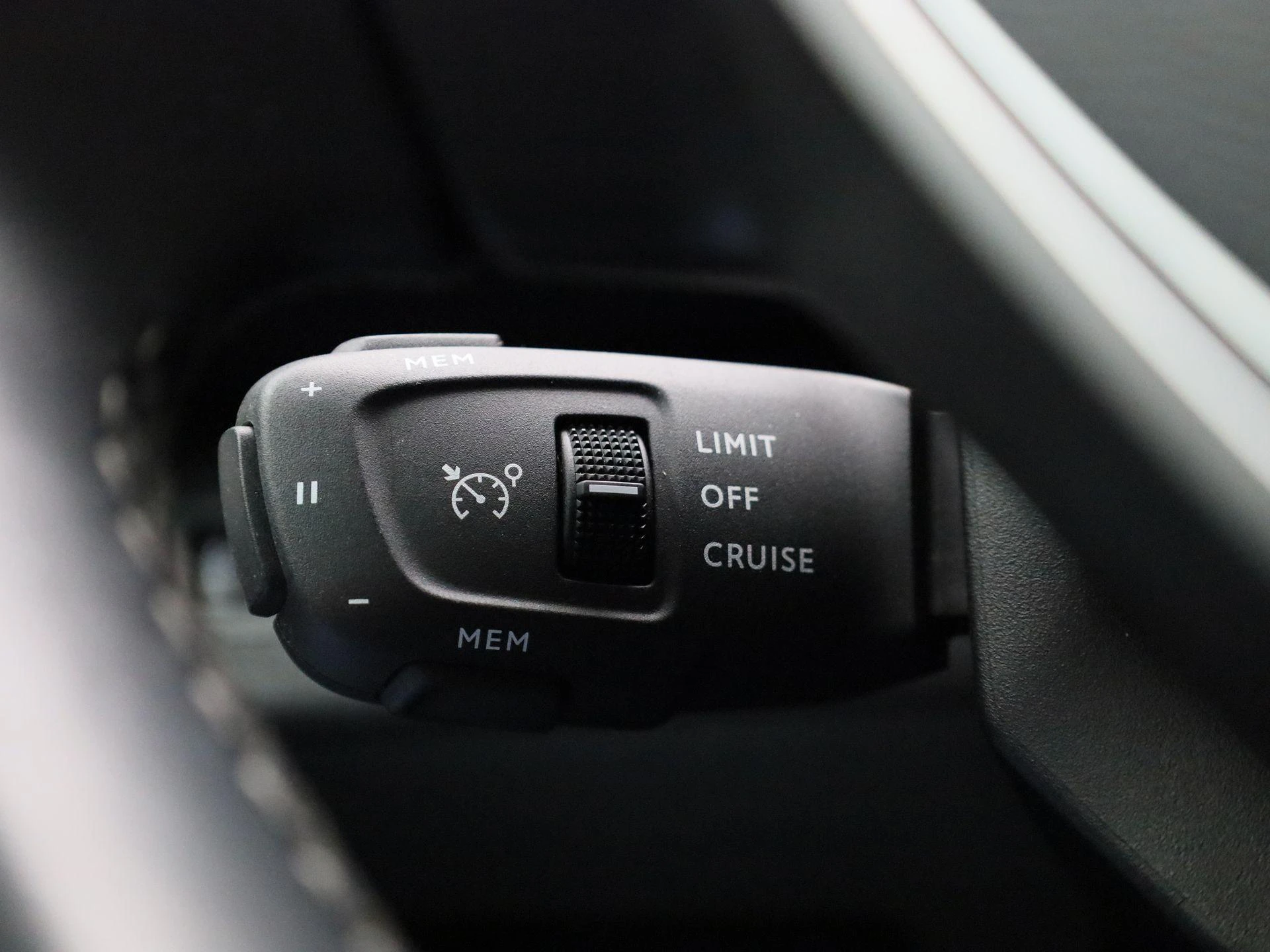 Peugeot-3008-image-18