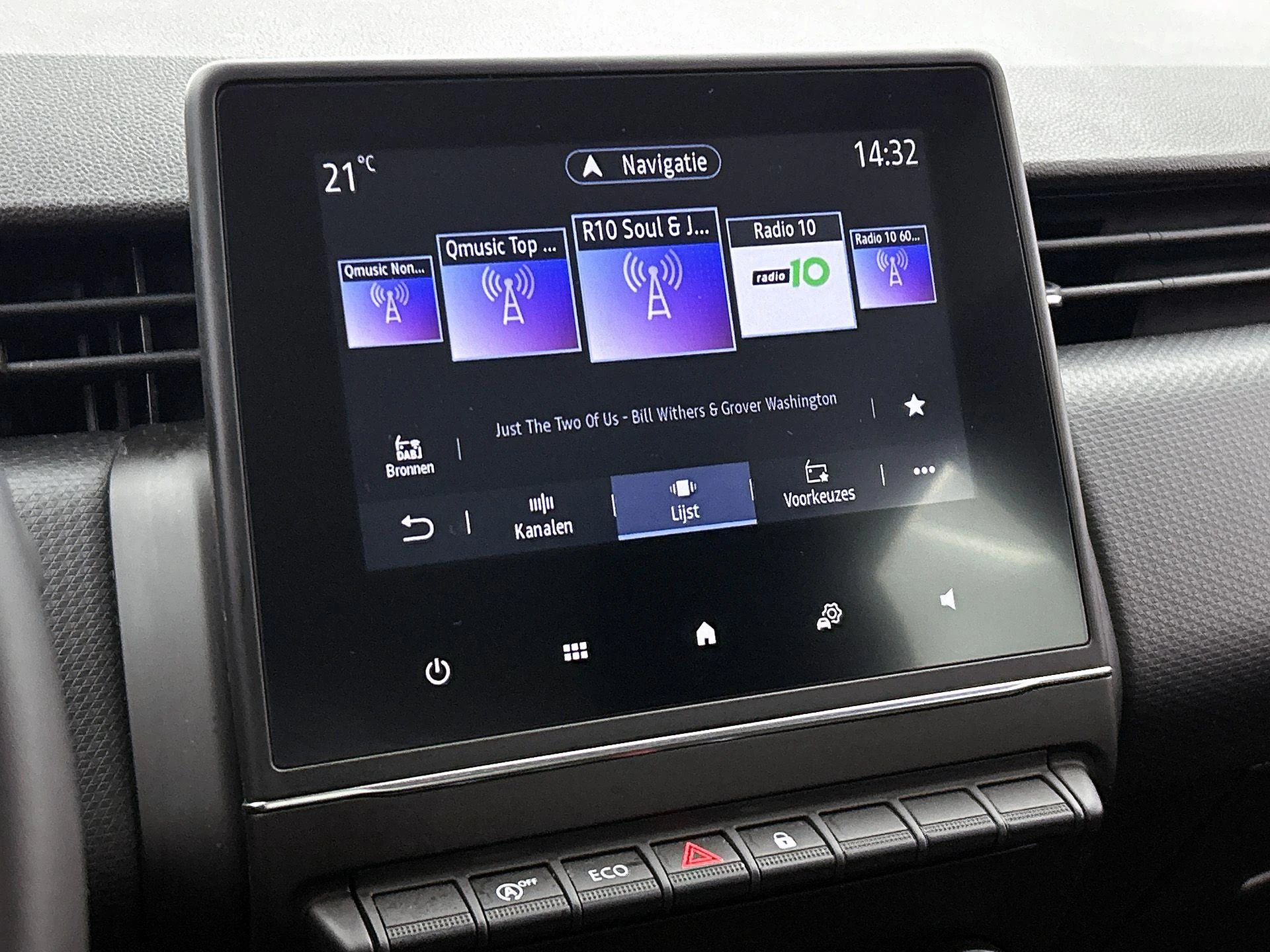 Renault-Clio-image-6