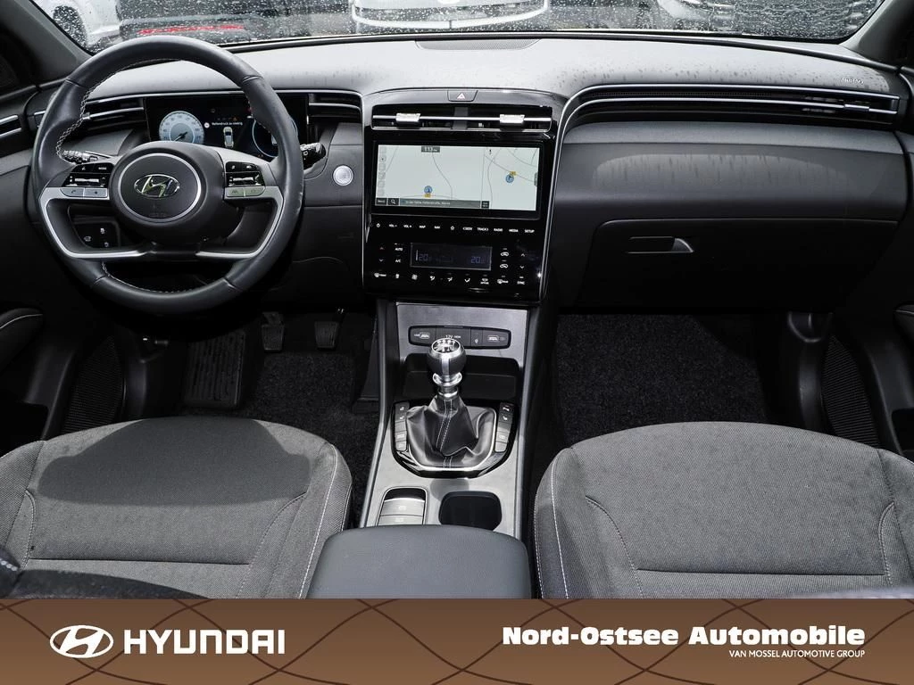 Hyundai Tucson 1.6 T-GDI ADVANTAGE 2WD SHZ LHZ NAVI LEDNX4 TUCSON 1.6 T-GDI ADVANTAGE 2WD SHZ LHZ NAVI LED