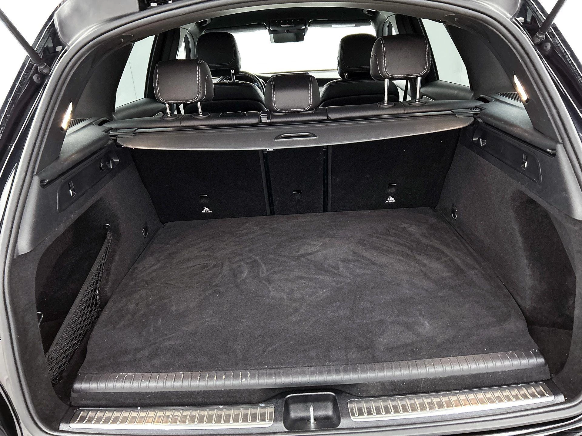 Mercedes-Benz GLC 300e 4MATIC AMG Line