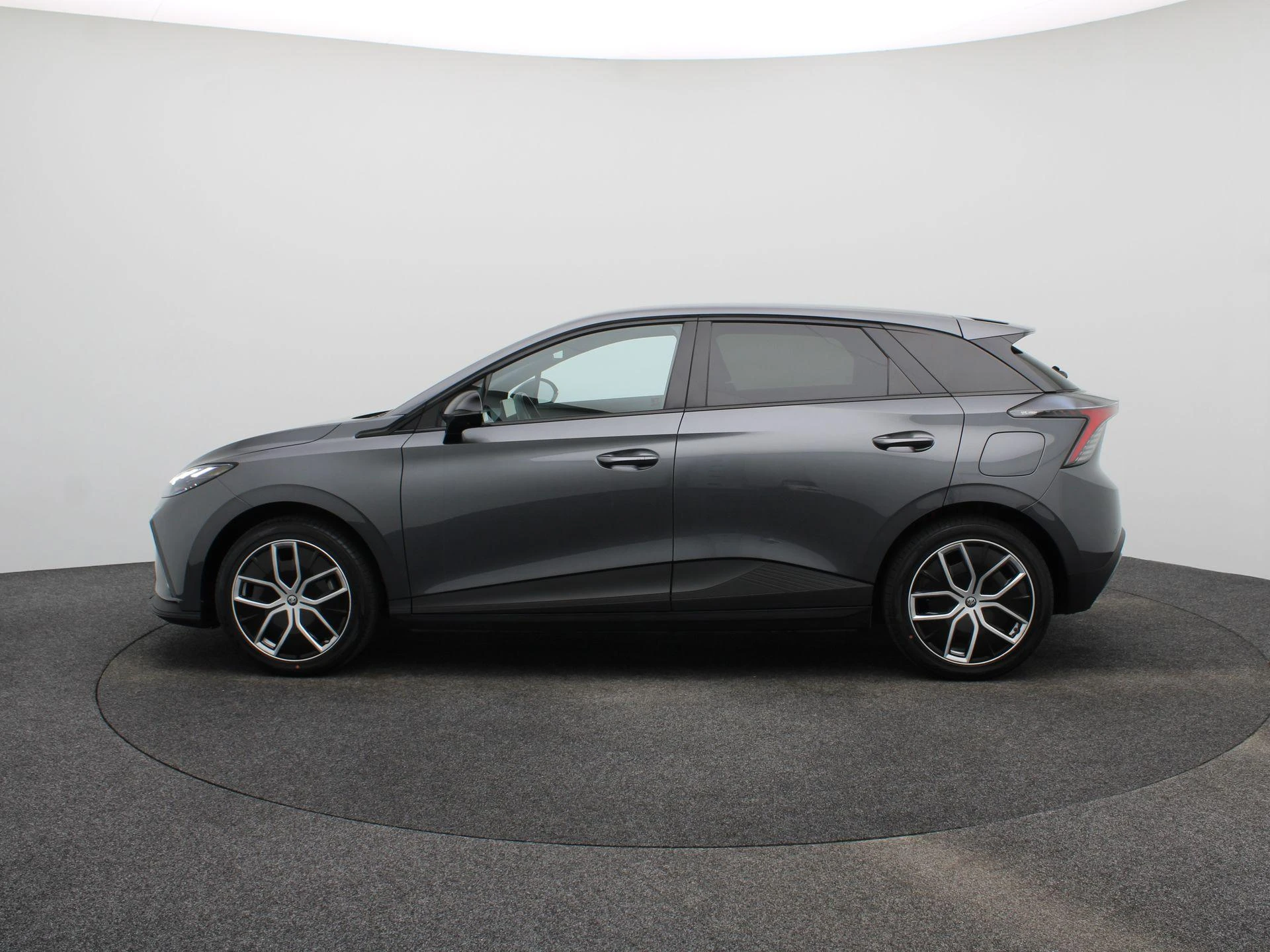 MG-MG4 EV-image-3