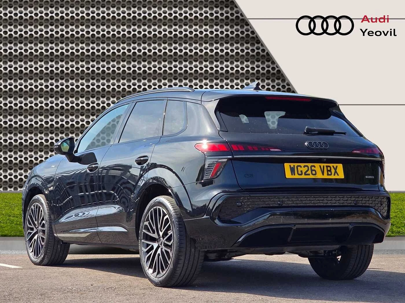 Audi-Q3-image-2
