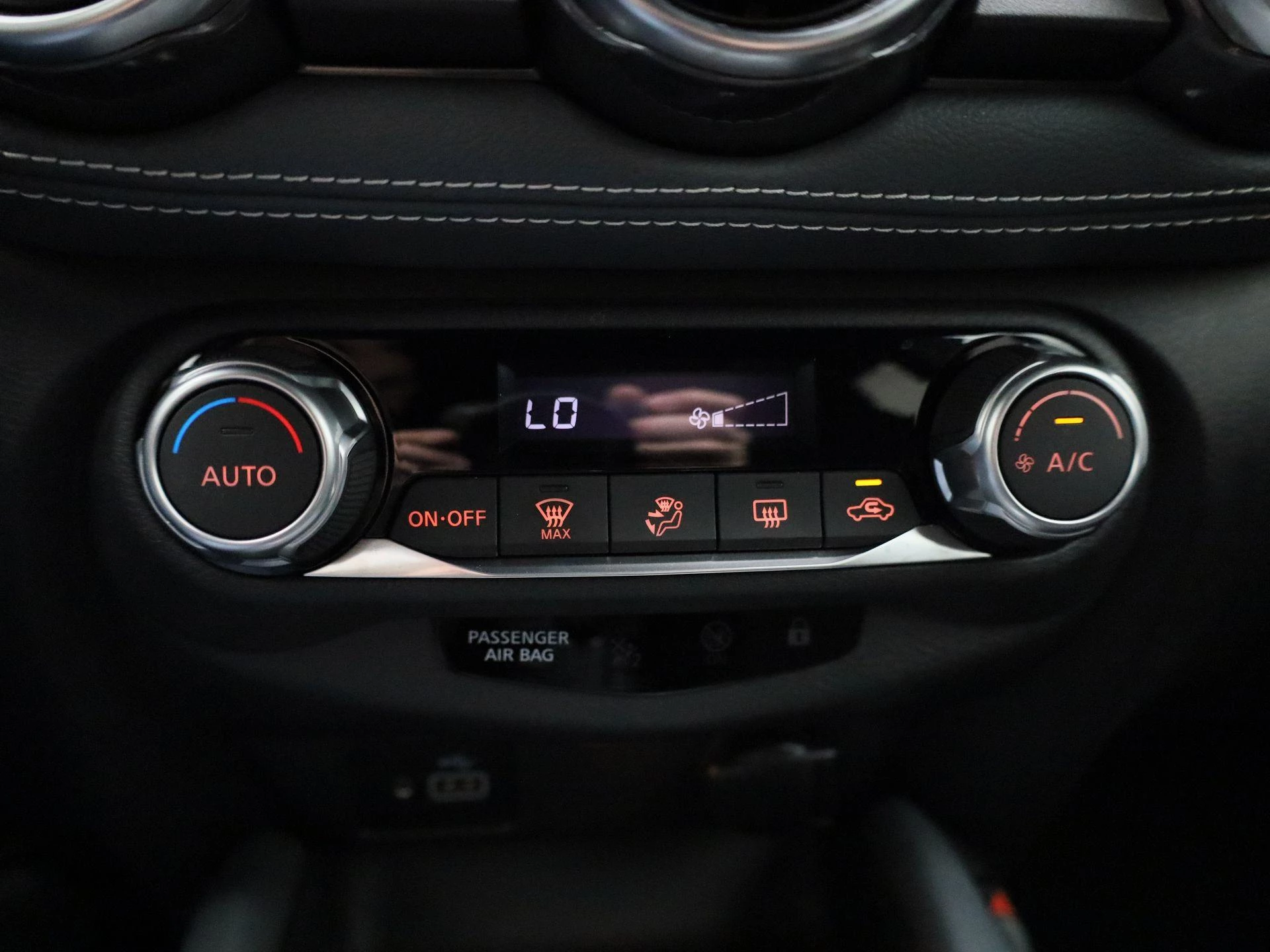 Nissan Juke 1.0 DIG-T N-Connecta