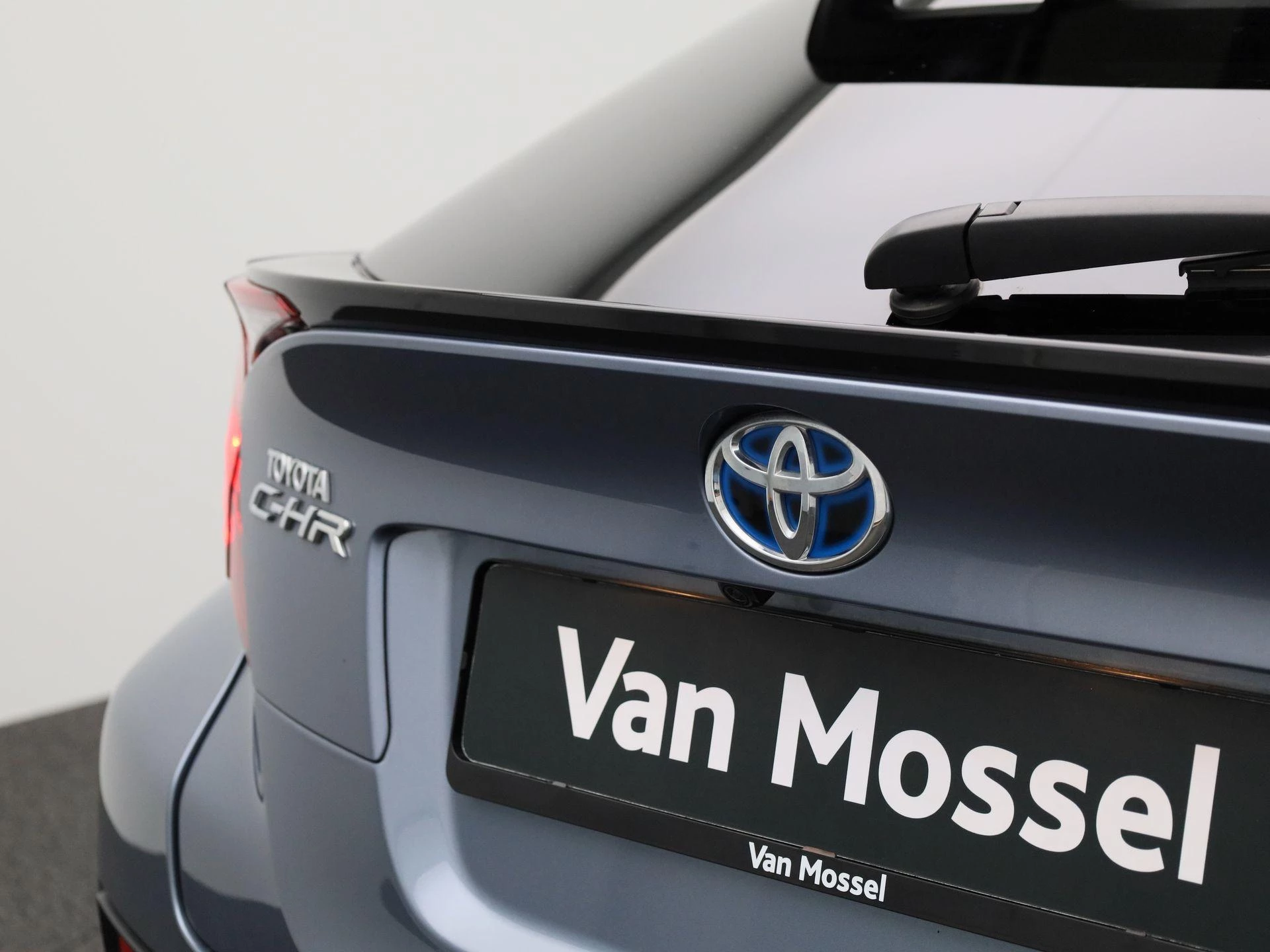 Toyota-C-HR-image-36