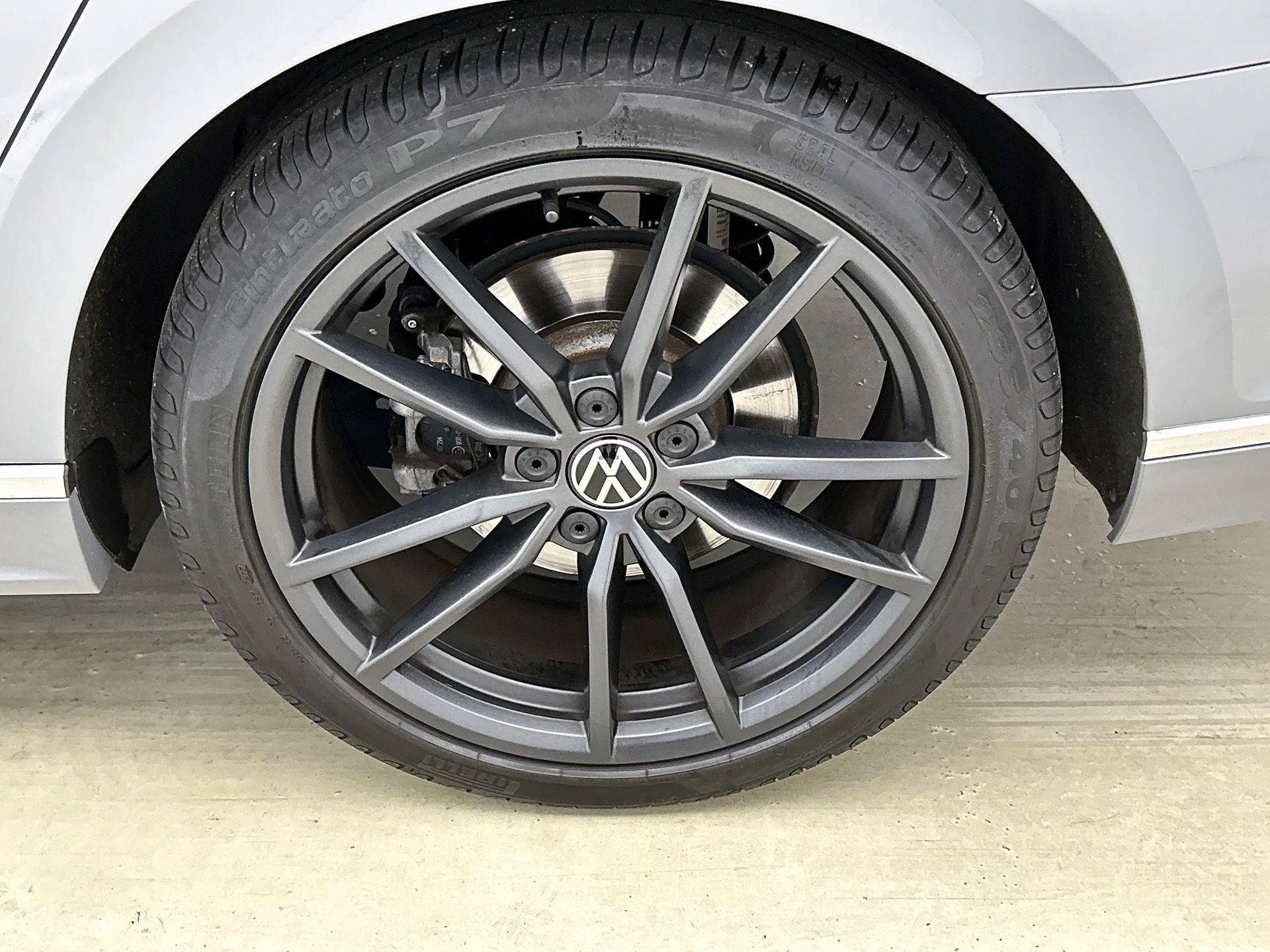 Volkswagen-Passat-image-41