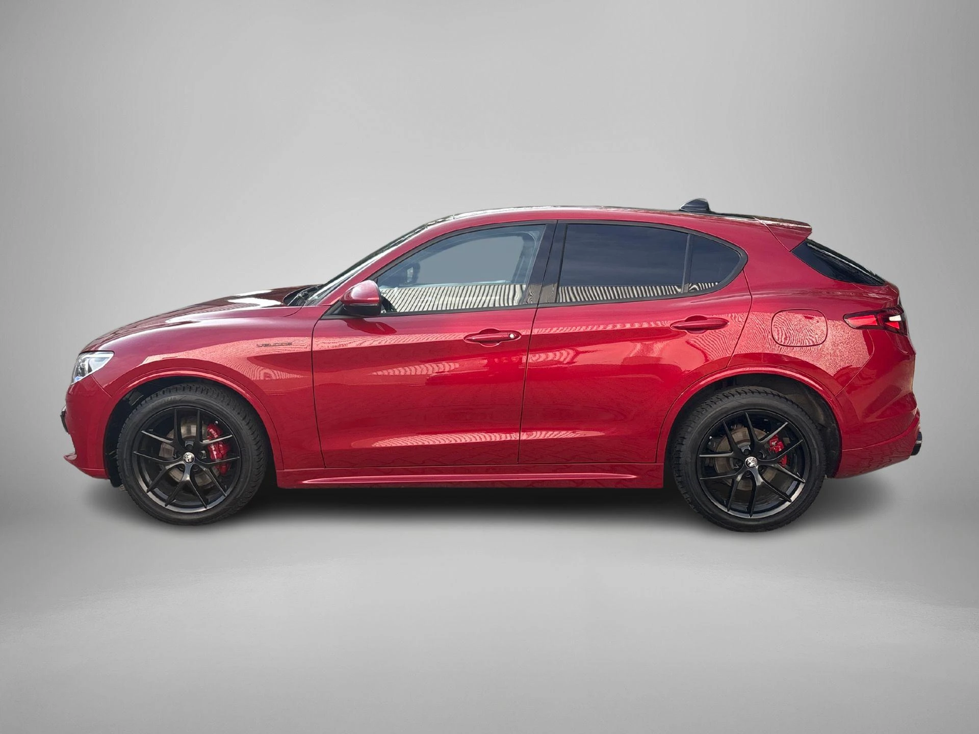 Alfa Romeo-Stelvio-image-7