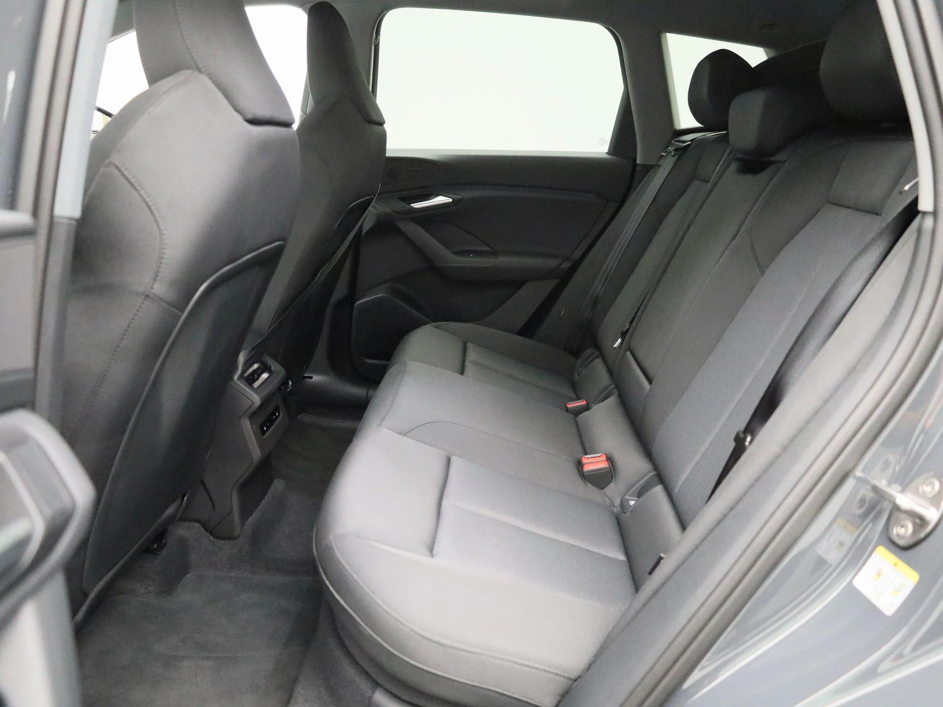 Audi-Q6 e-tron-image-10