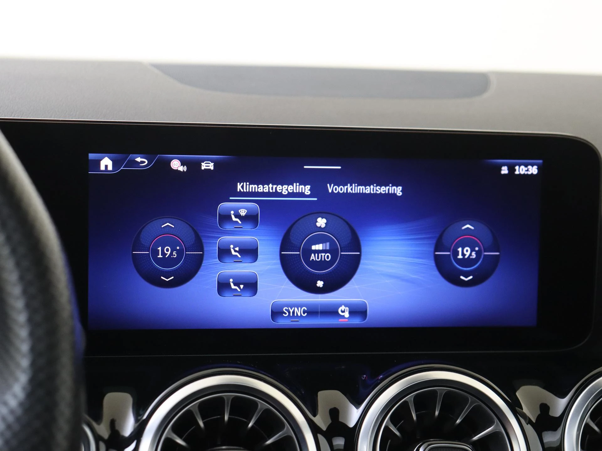 Mercedes-Benz-B-Klasse-image-17