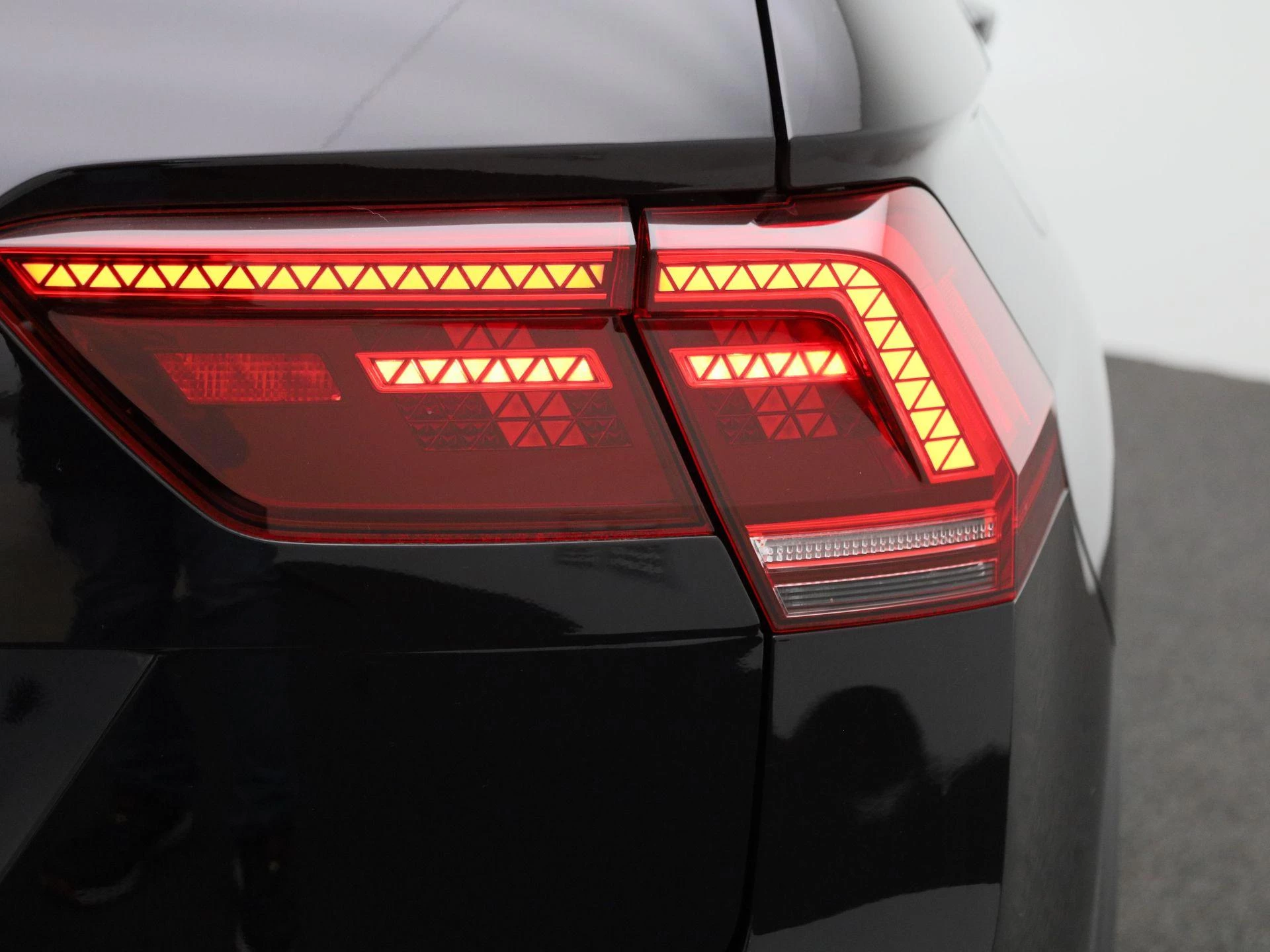 Volkswagen-Tiguan-image-41