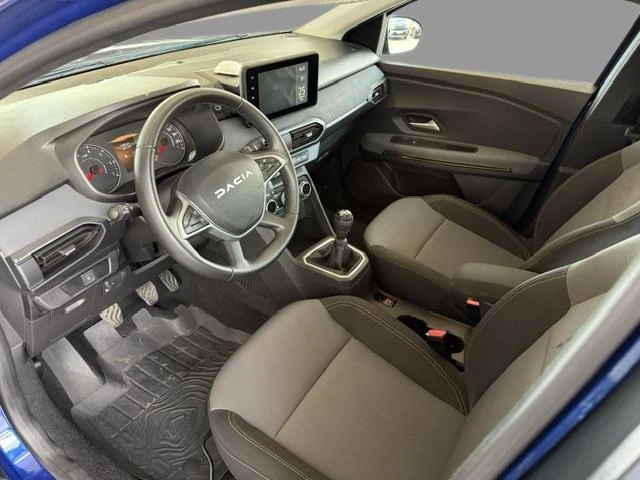 Dacia-Sandero Stepway-image-8