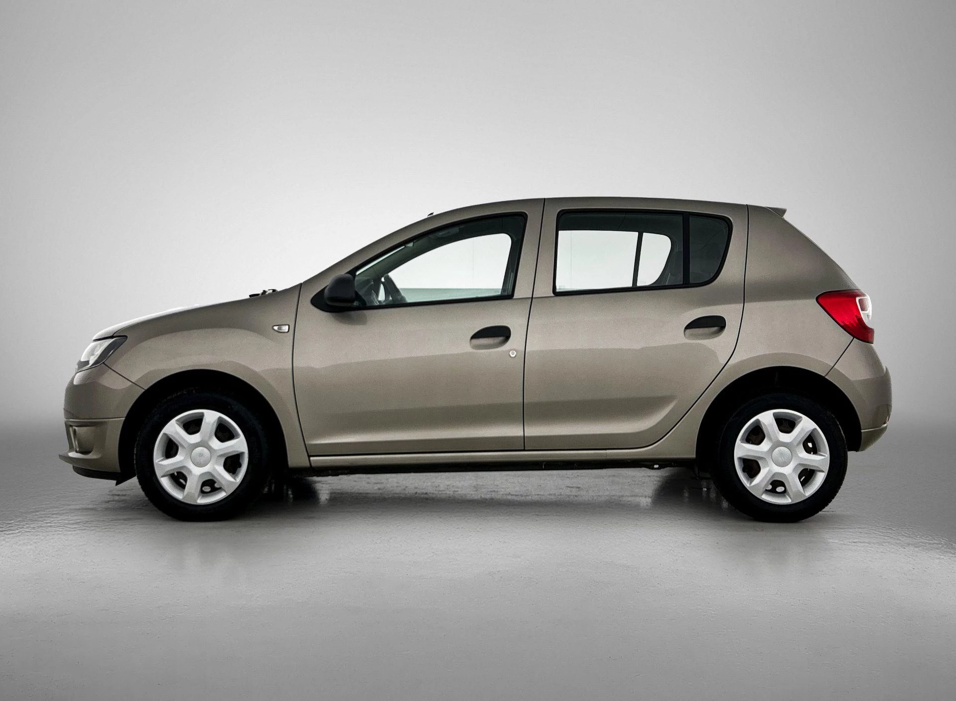 Dacia-Sandero-image-1