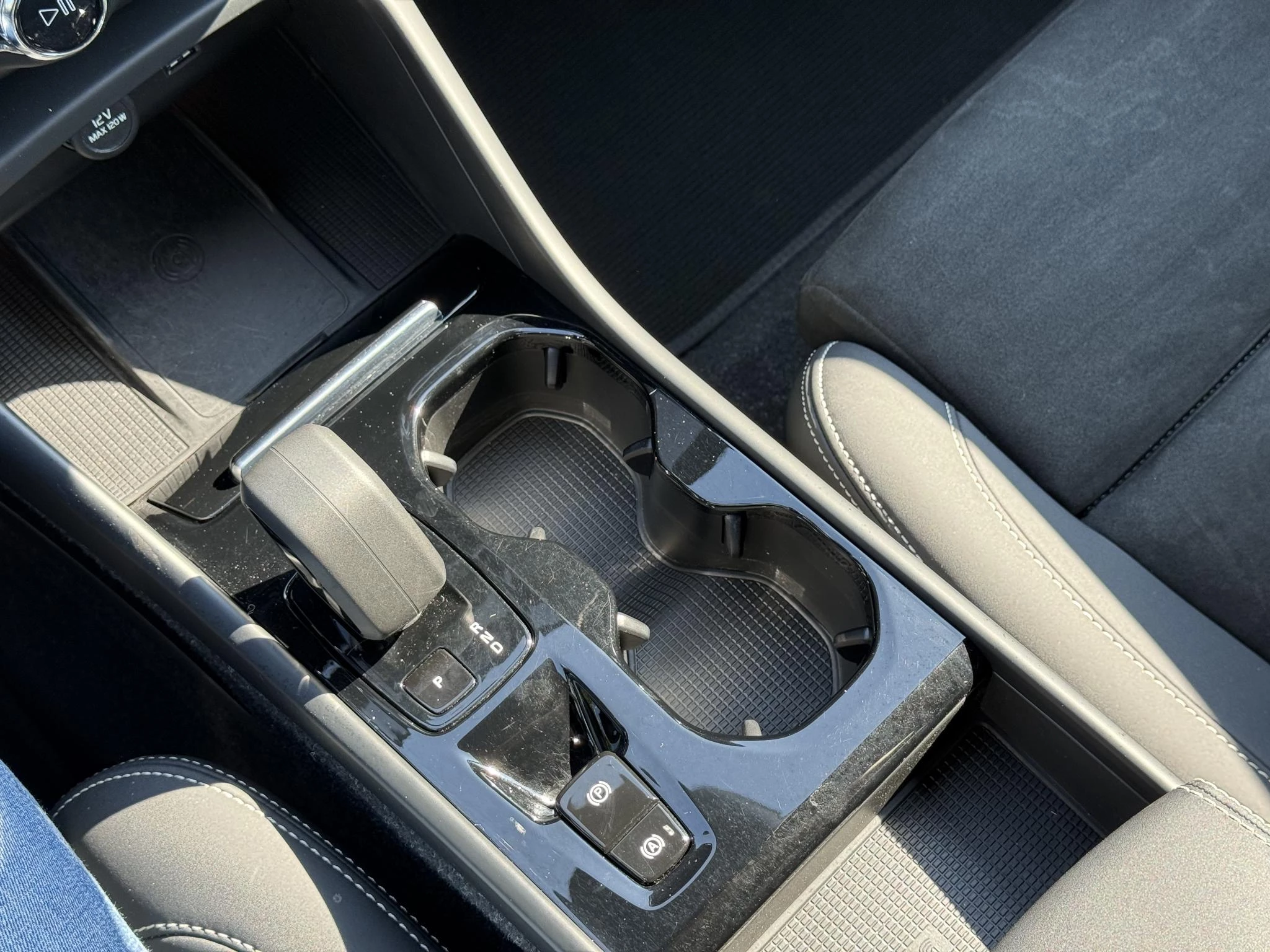 Volvo XC40 T4 Plug-in hybrid Plus Dark