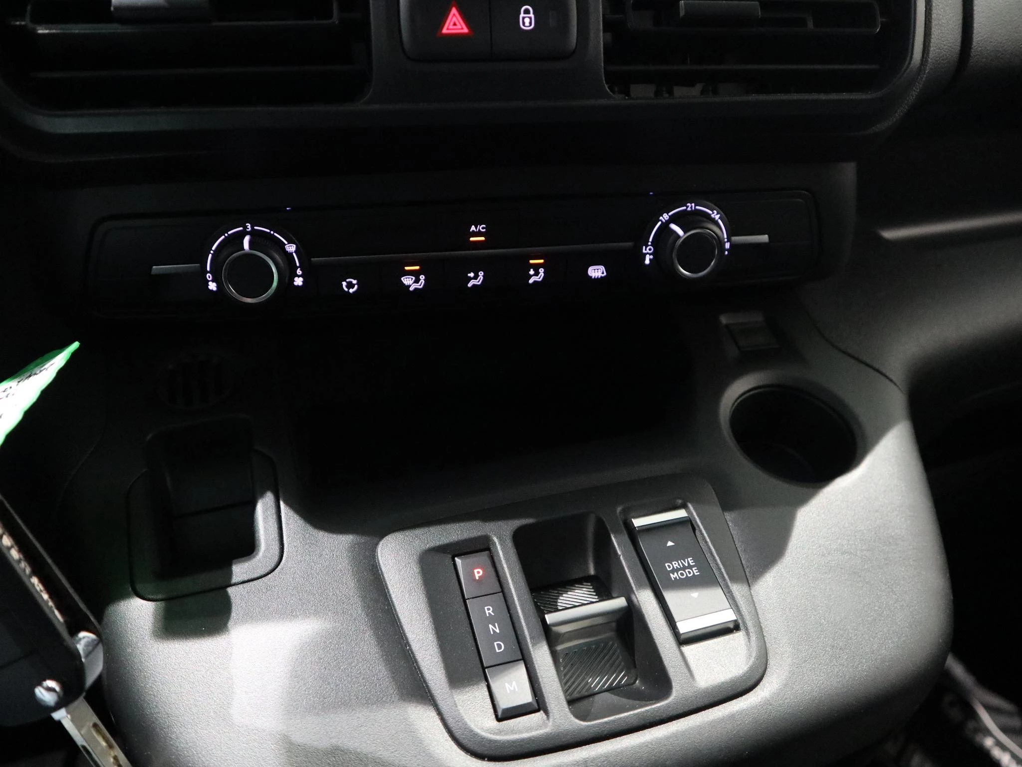 Peugeot-Partner-image-16