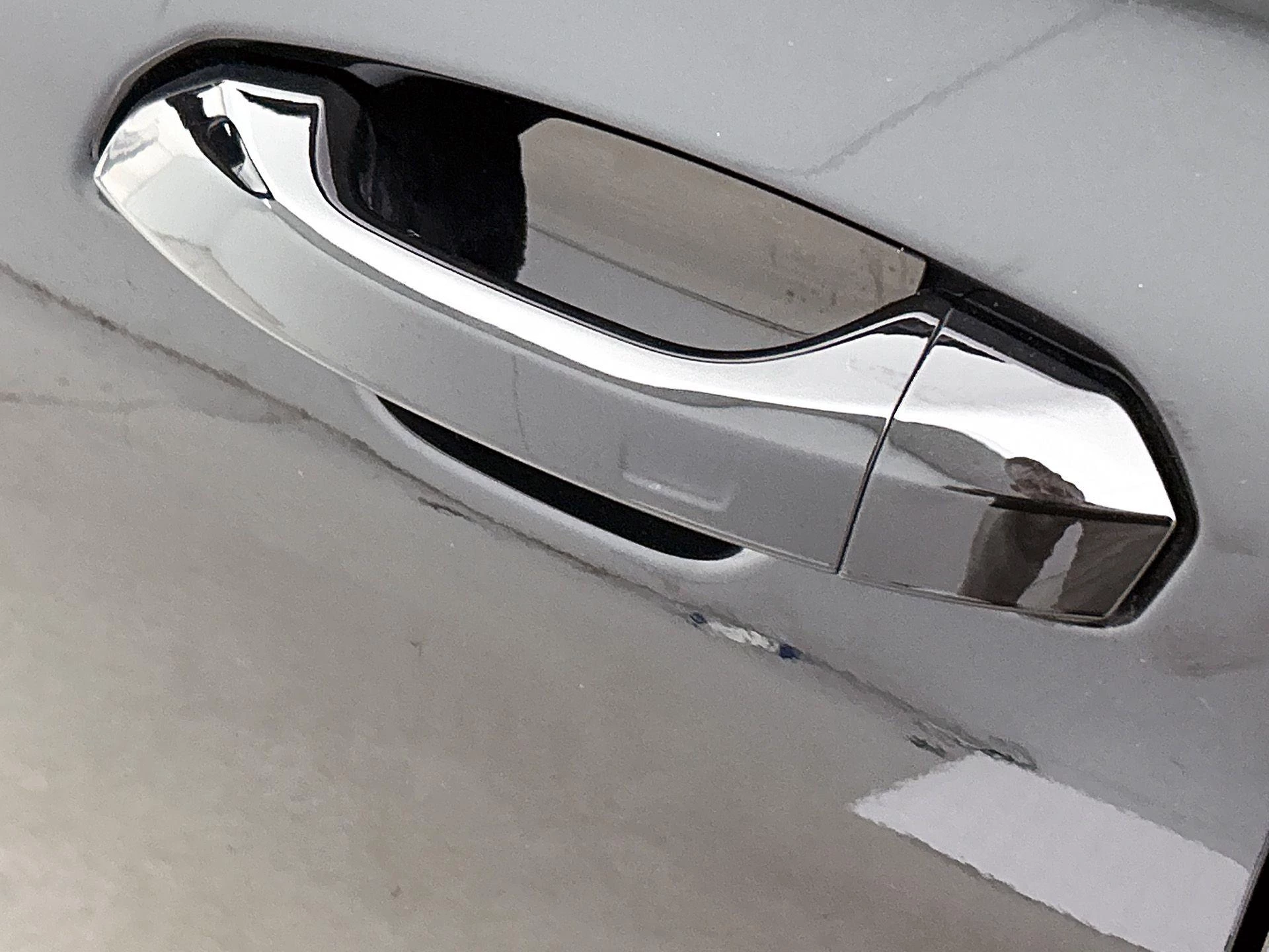Audi-Q6 e-tron-image-12