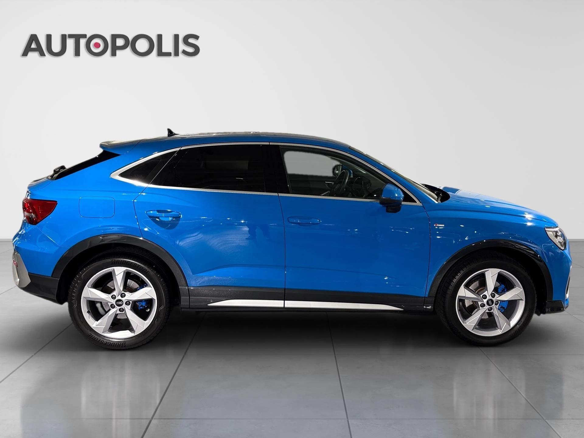 Audi-Q3-image-15