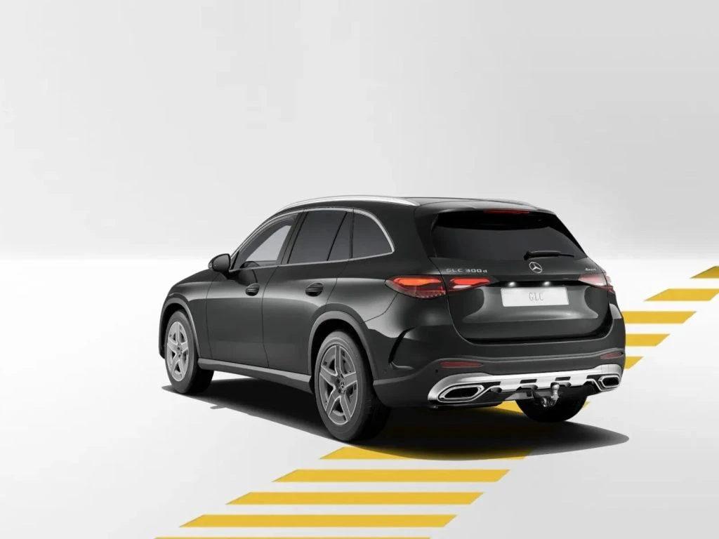 Mercedes-Benz-GLC 300 d-image-4