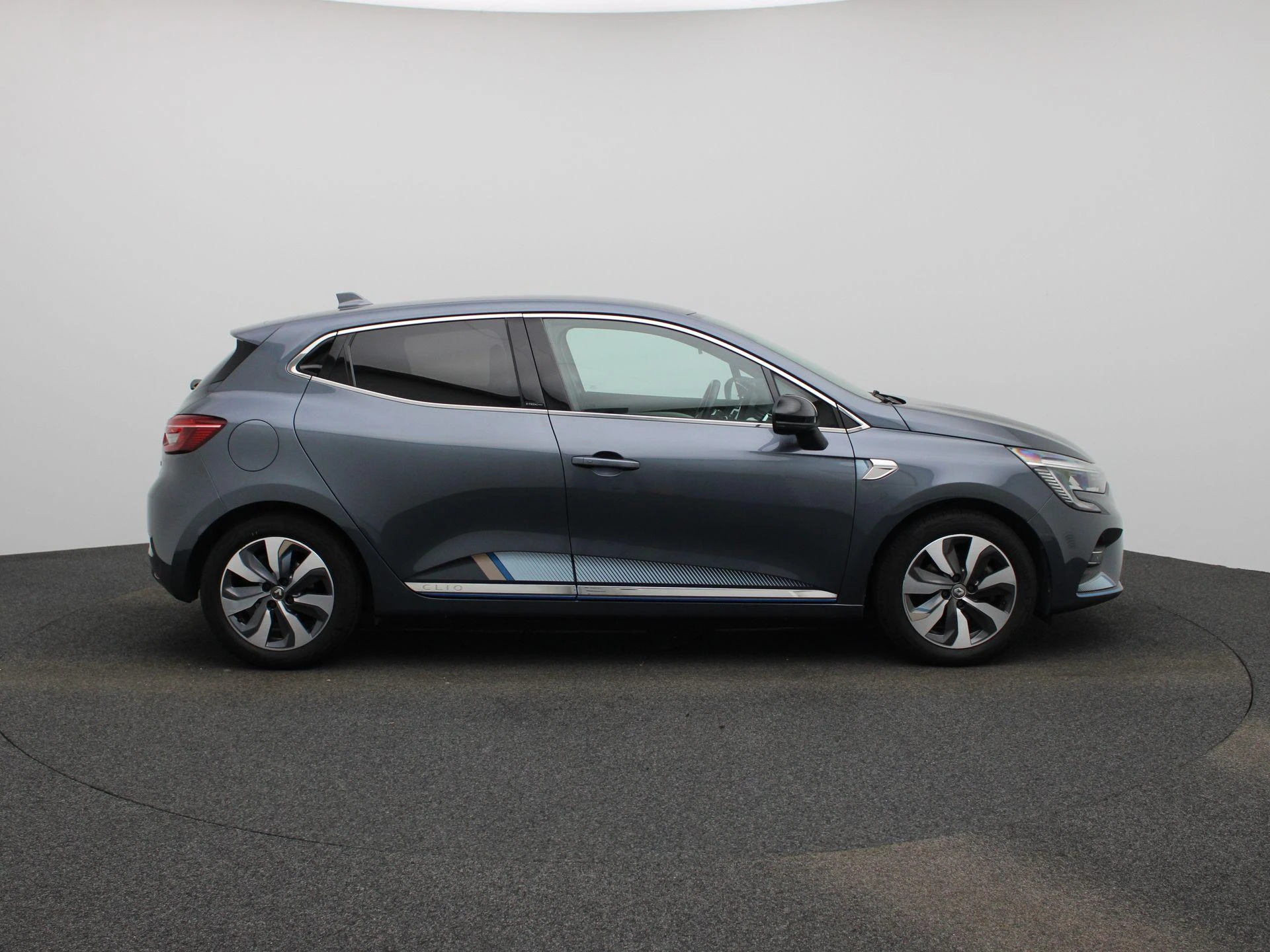 Renault-Clio-image-5