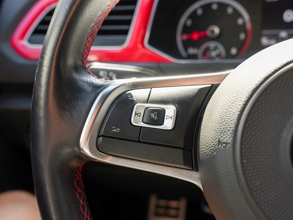 Volkswagen-T-Roc-image-15